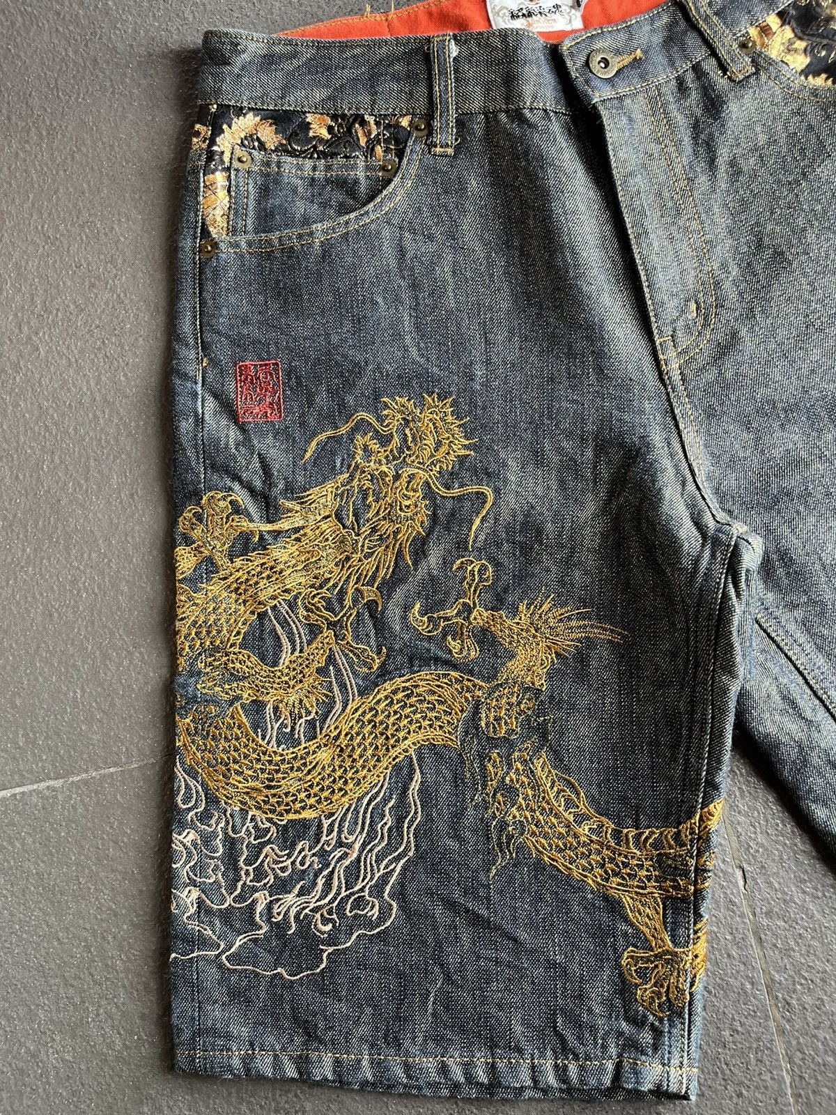 Karakuri Tamashii Dragon and Fire Embroidery Jorts Denim Japanese Size US 32 / EU 48 - 2 Thumbnail
