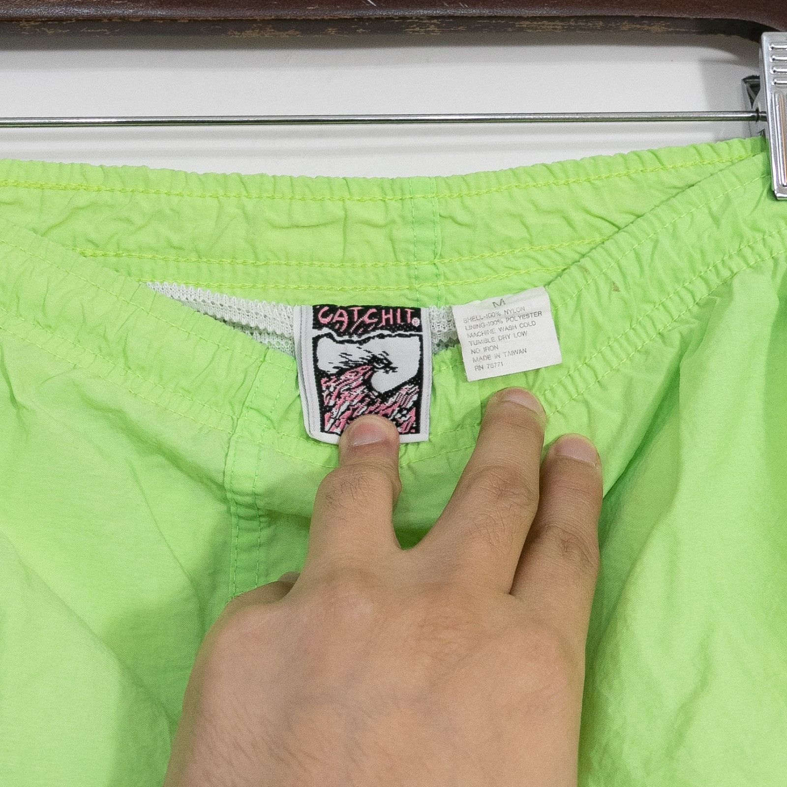Vintage Vintage Catchit Neon Swim Trunks Mens Medium - Distressed Size US 32 / EU 48 - 6 Thumbnail