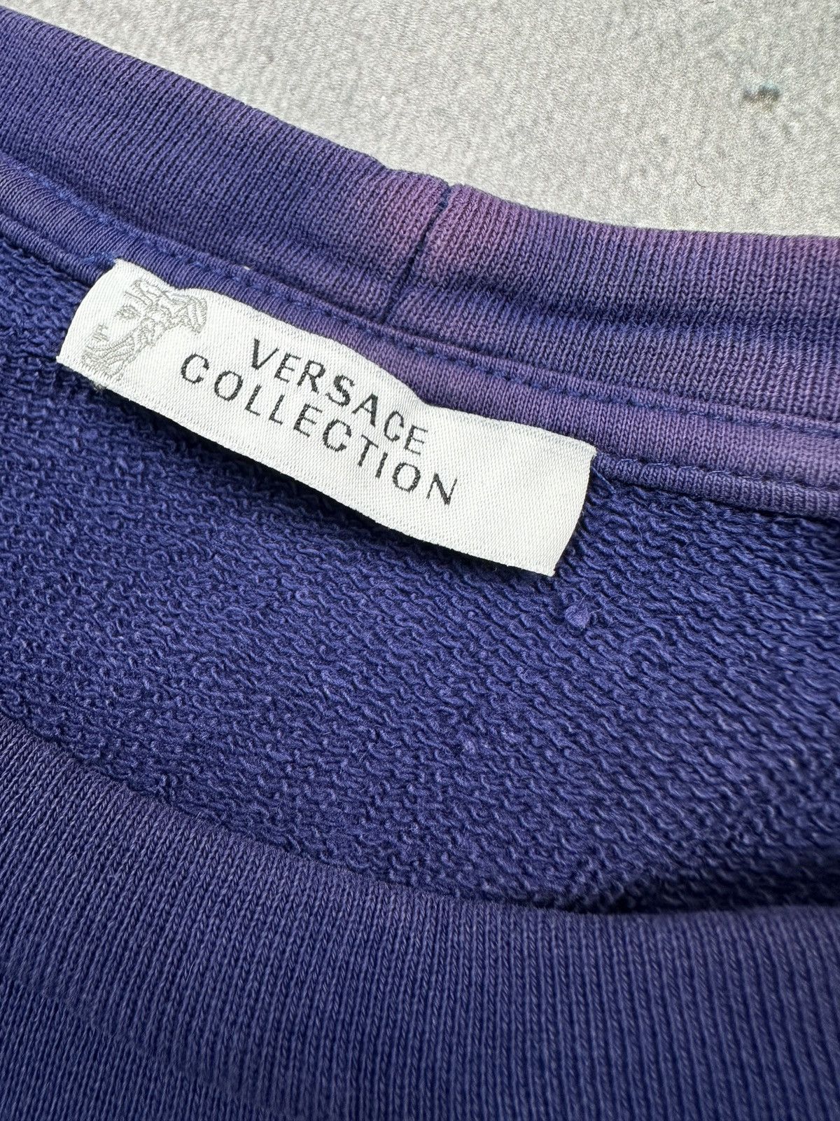 Versace Vintage Versace Blue Purple Sweatshirt Medusa Logo Crewneck Size US L / EU 52-54 / 3 - 16 Thumbnail