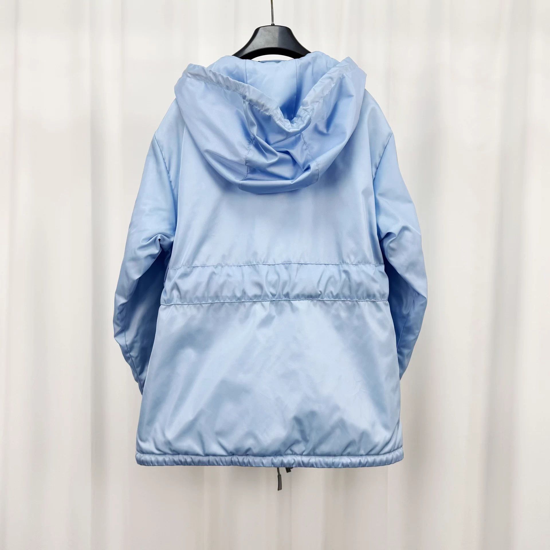 Prada Prada Padded Nylon Triangle Logo Jacket 38 98 New Size S / US 4 / IT 40 - 2 Thumbnail
