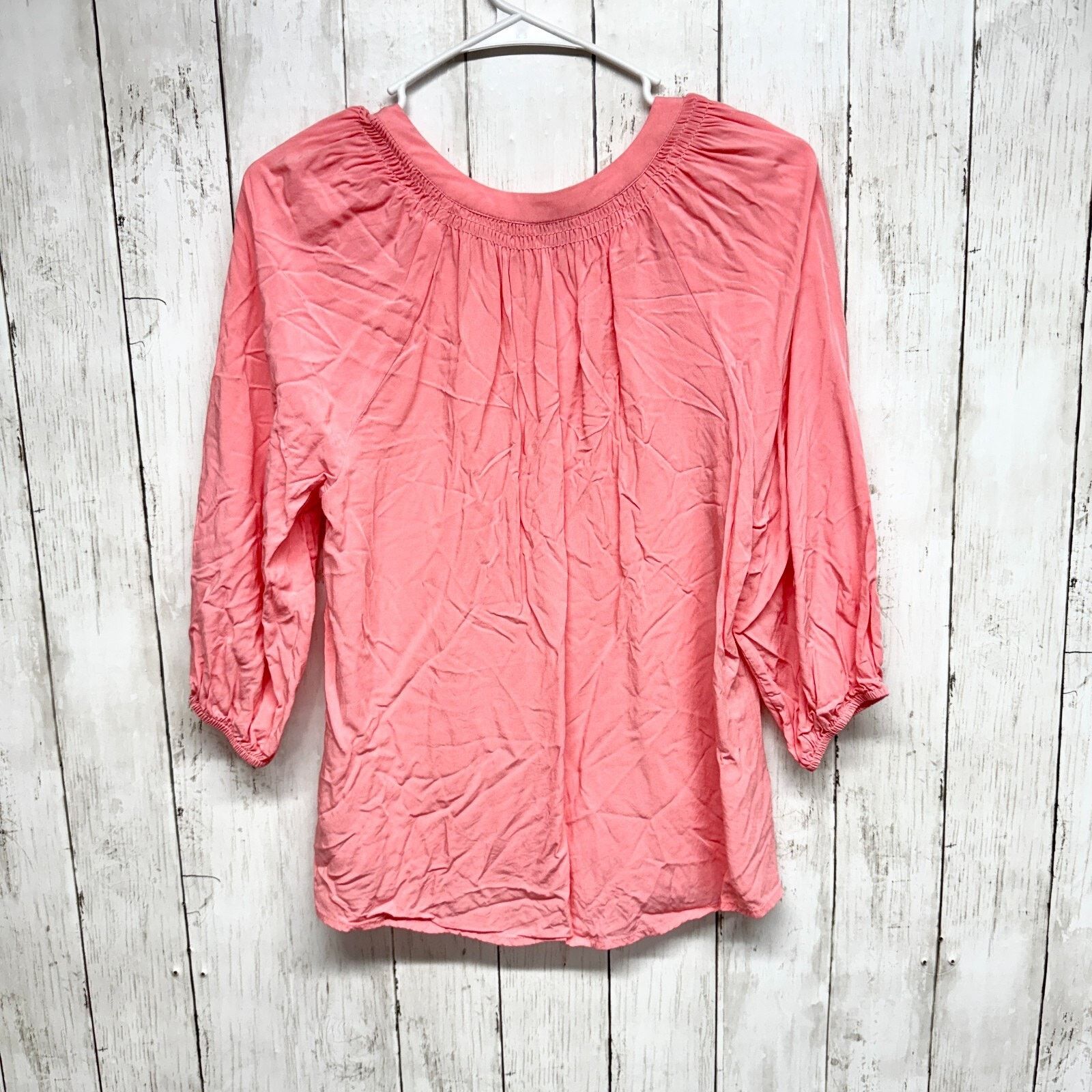 Other Crown & Ivy Blouse Size Medium Pink Puff Sleeve Deep V Neck Size M / US 6-8 / IT 42-44 - 4 Thumbnail