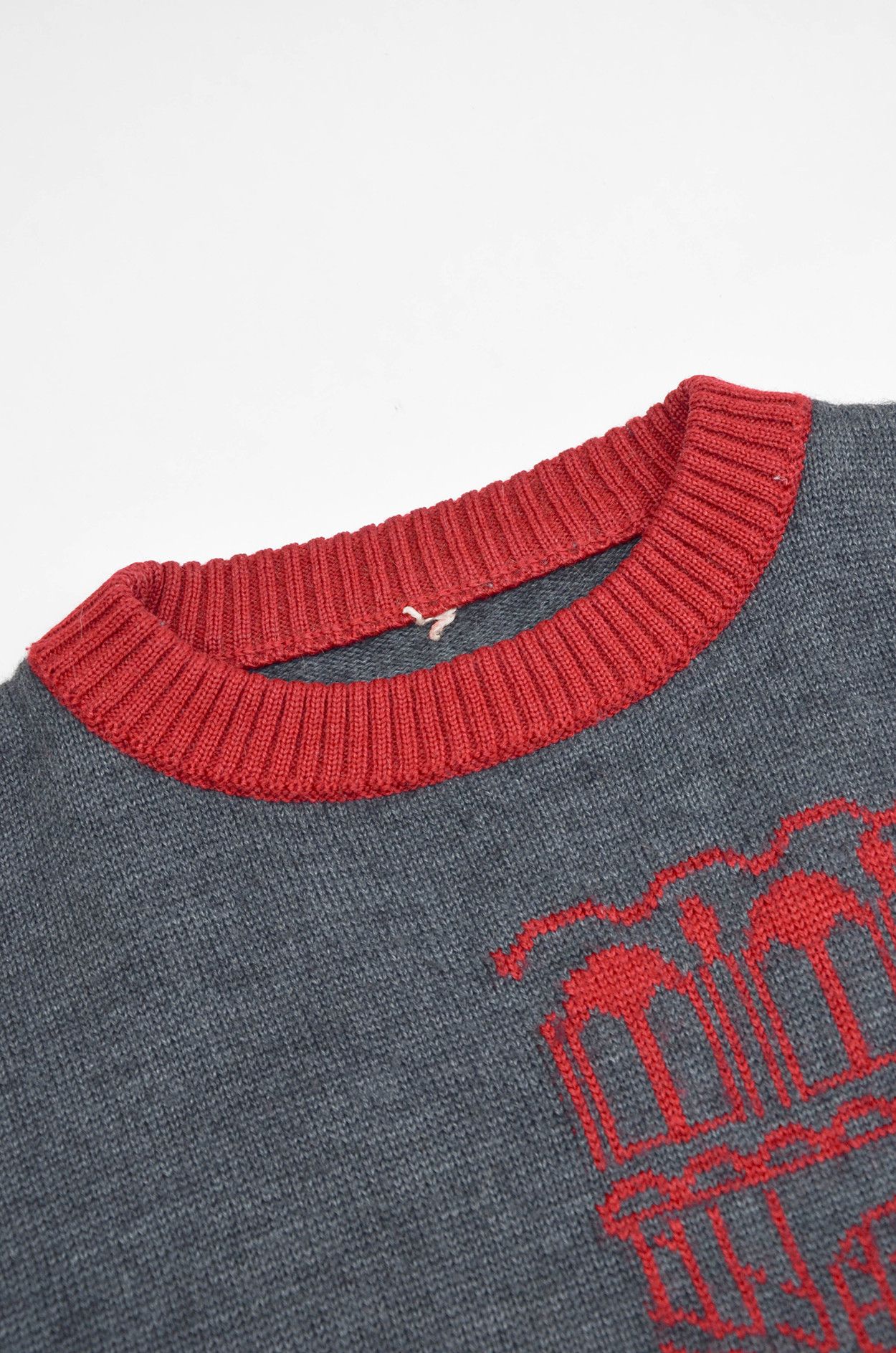 Vintage Vintage Belgian Wool Graphic Sweater Grey Red - Size XL Size XL / US 12-14 / IT 48-50 - 6 Thumbnail