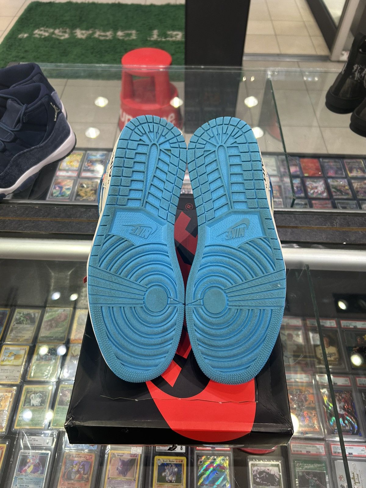Jordan Brand × Off-White Jordan 1 Offwhite University Blue Size US 11 / EU 44 - 9 Thumbnail