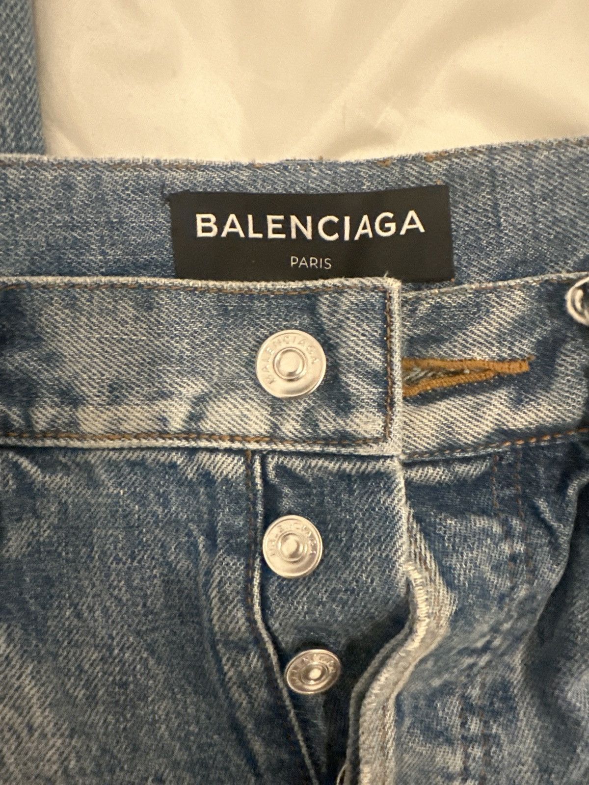 Balenciaga Balenciaga convertible zip light blue wash denim Size US 32 / EU 48 - 2 Thumbnail