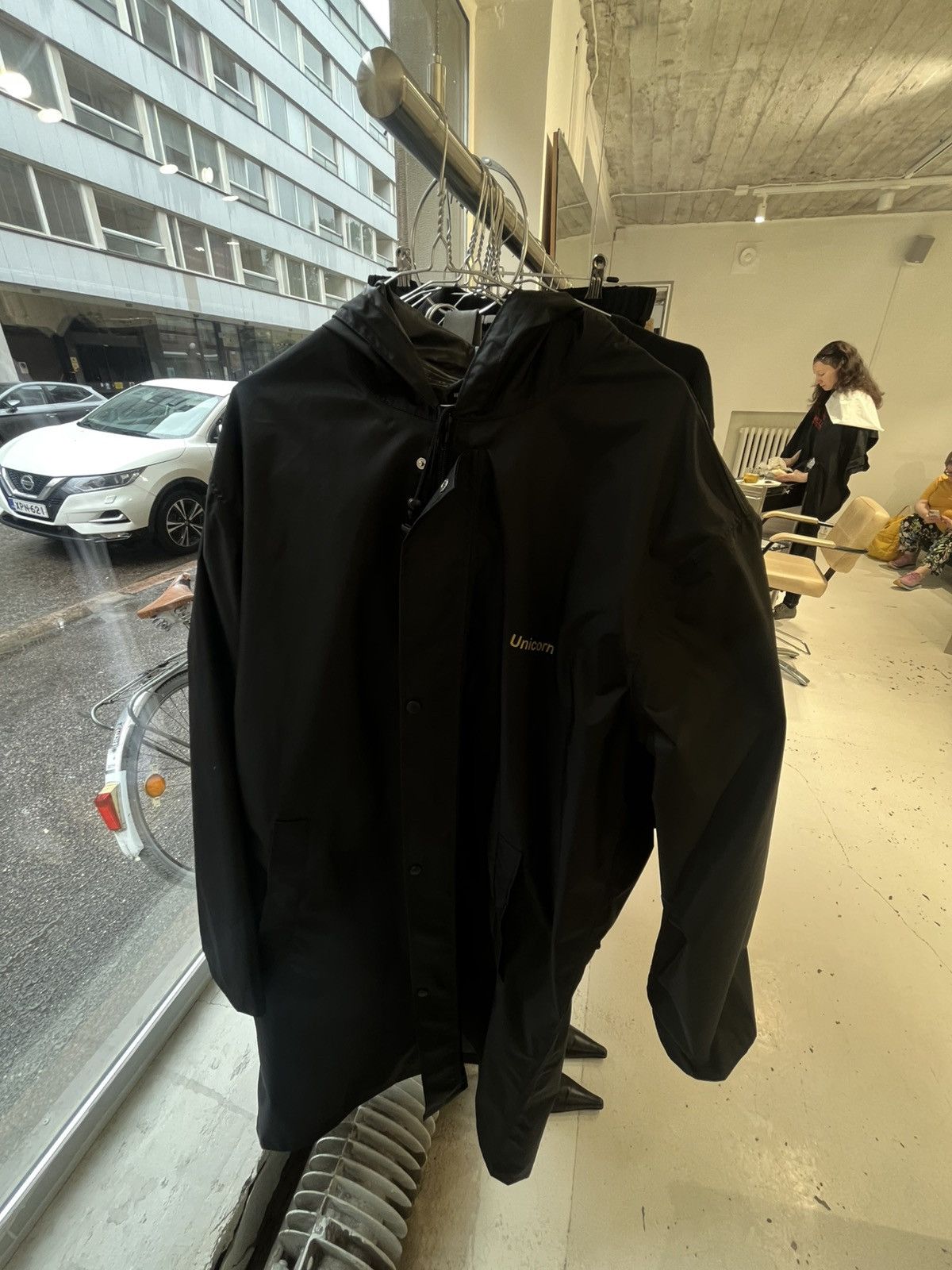 Vetements Vetements ”unicorn” a/w 19 limited edition raincoat Size US L / EU 52-54 / 3 - 1 Thumbnail