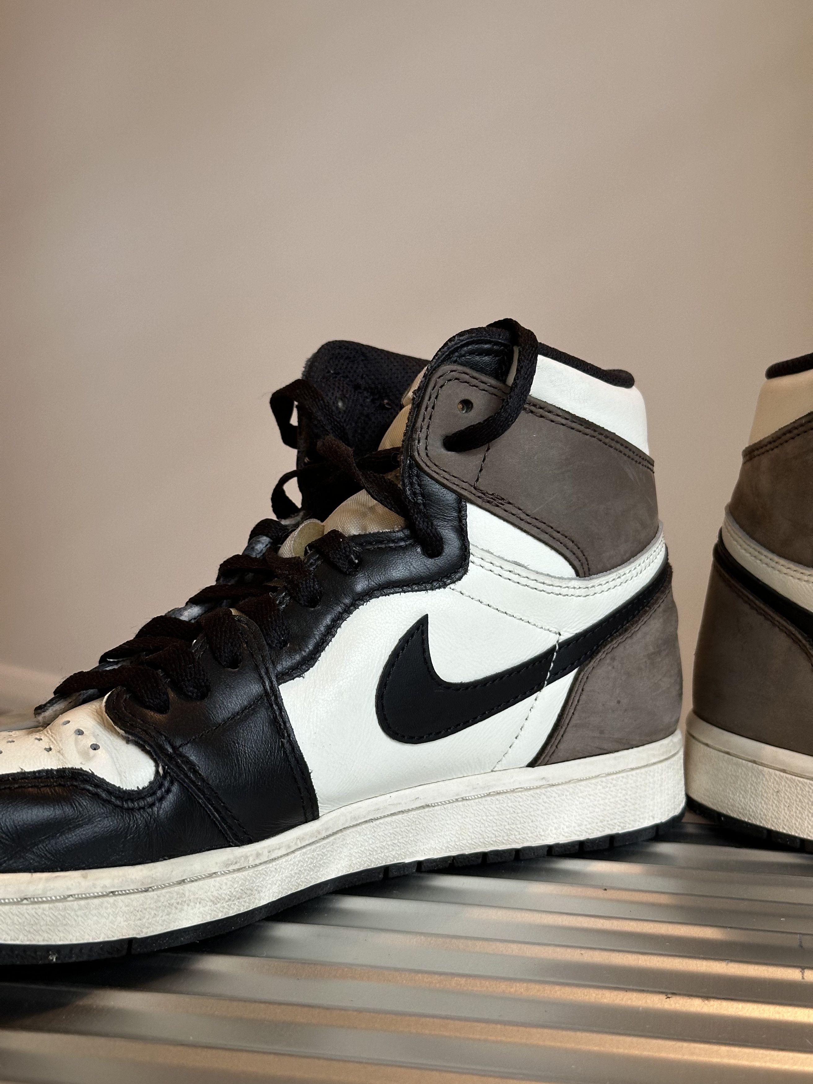 Nike Nike Air Jordan 1 Retro High OG Dark Mocha / Men's US Sz 9 Size US 9 / EU 42 - 7 Thumbnail