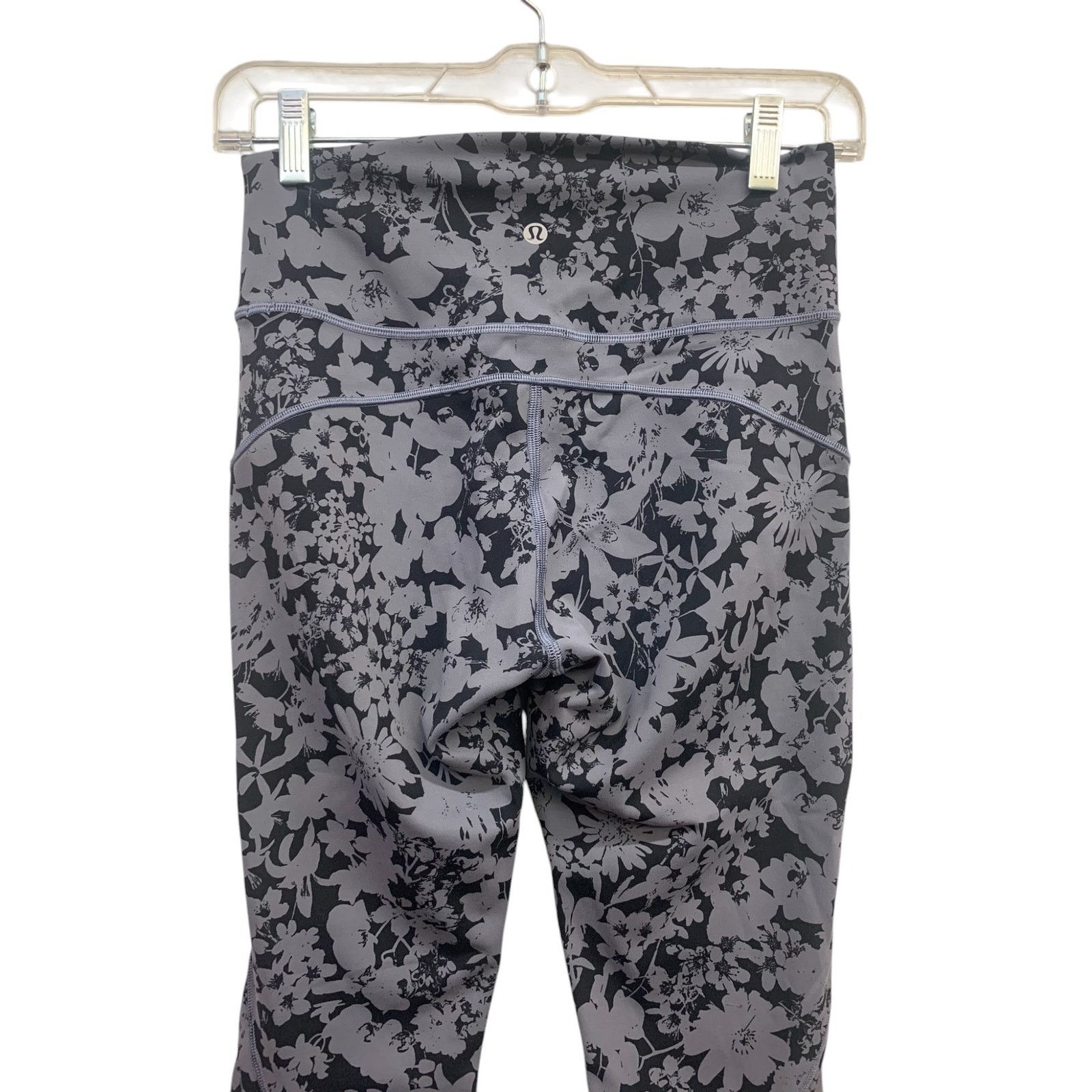 Lululemon Lululemon In Movement Crop *Everlux 19" Black SZ 6 Size 28" / US 6 / IT 42 - 7 Thumbnail