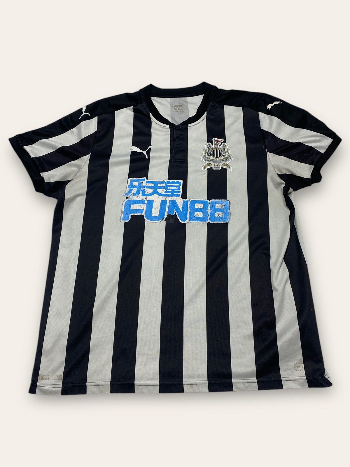 Puma Vintage PUMA NEW CASTLE UNITED Striped Football Jersey Bloke Size US XL / EU 56 / 4 - 1 Thumbnail