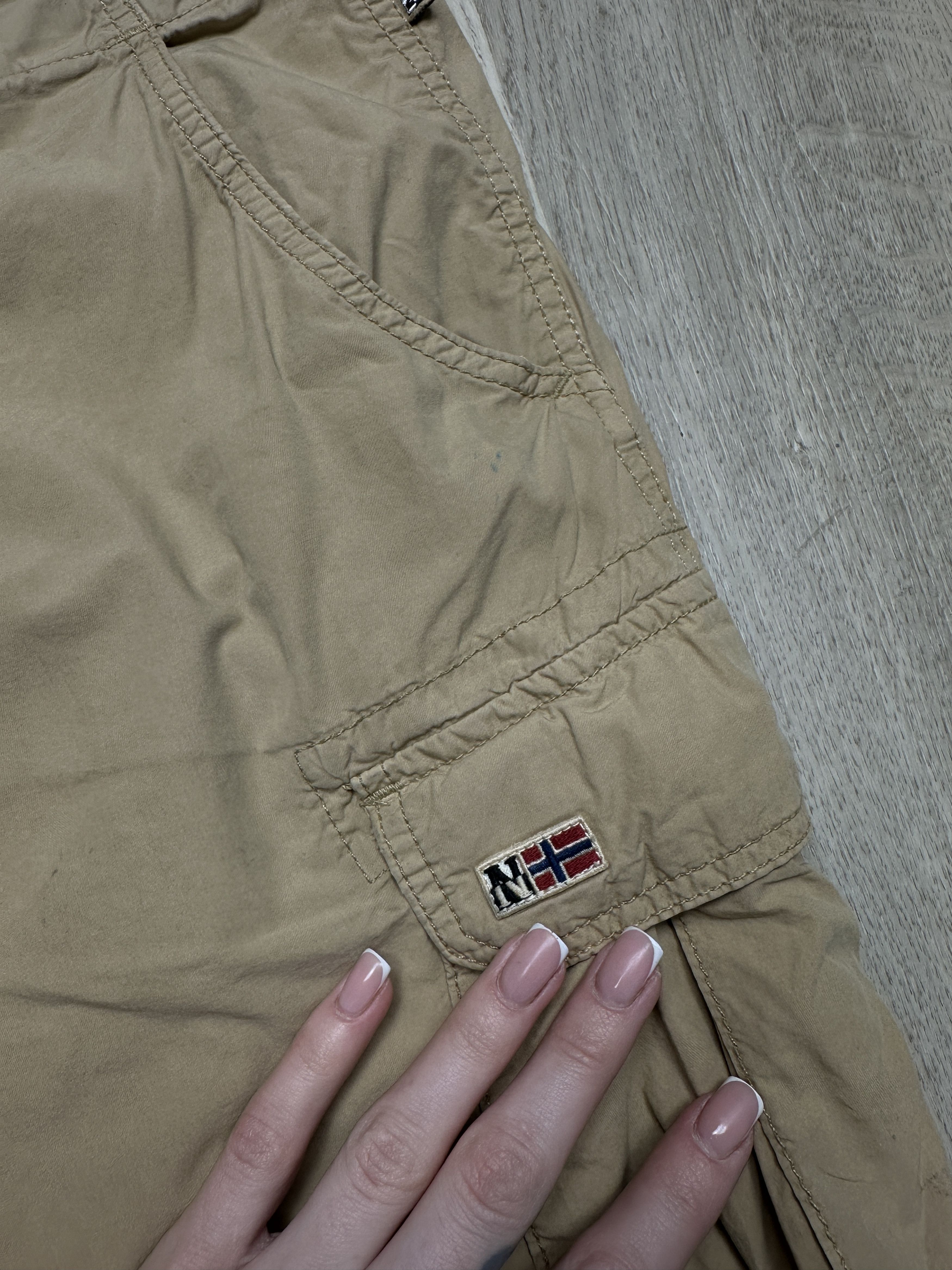 Napapijri × Vintage Napapijri Vintage Mens Cargo Shorts Size US 34 / EU 50 - 3 Thumbnail