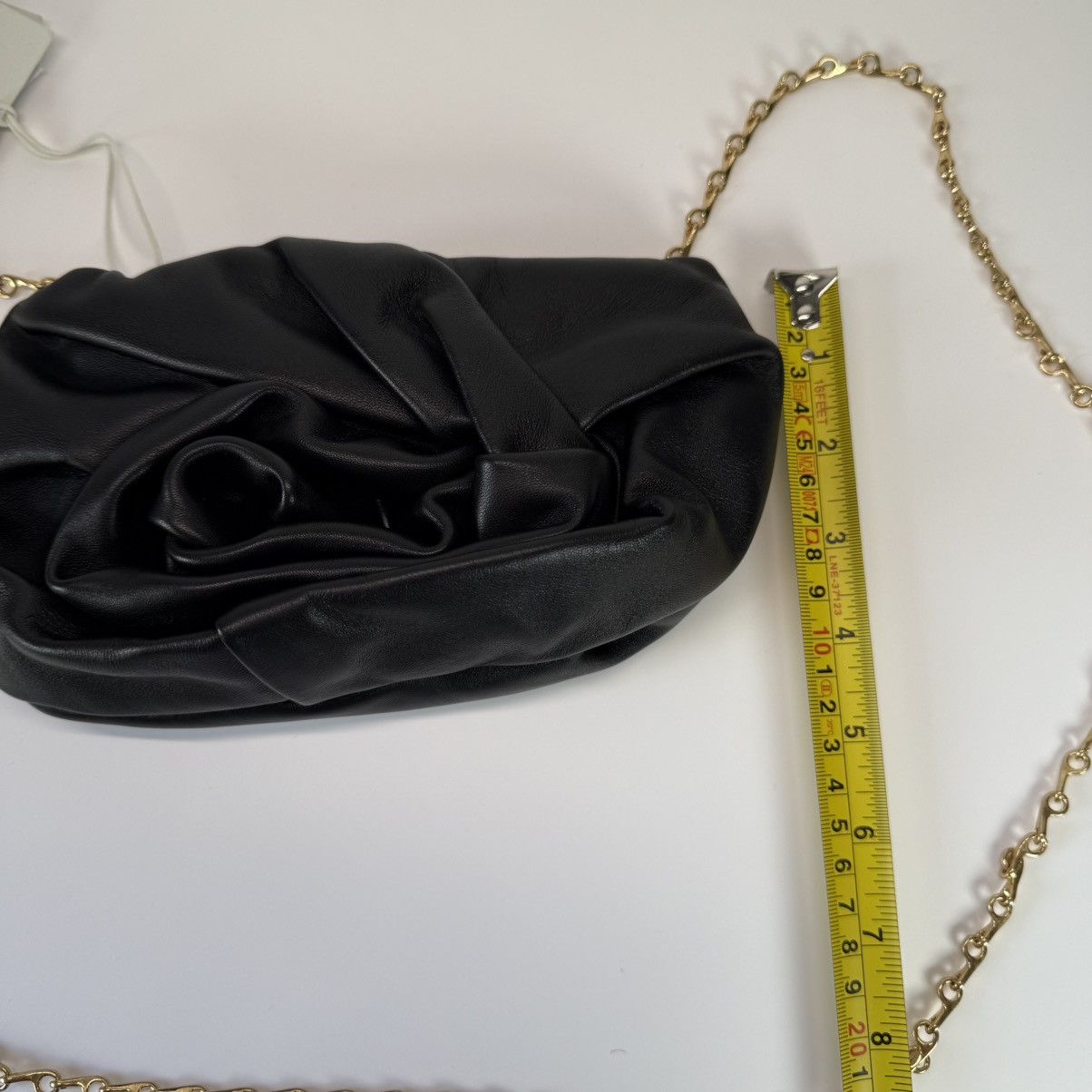Burberry €1950 Burberry NWT Women’s Rose Clutch Black Leather Bag Size ONE SIZE - 7 Thumbnail
