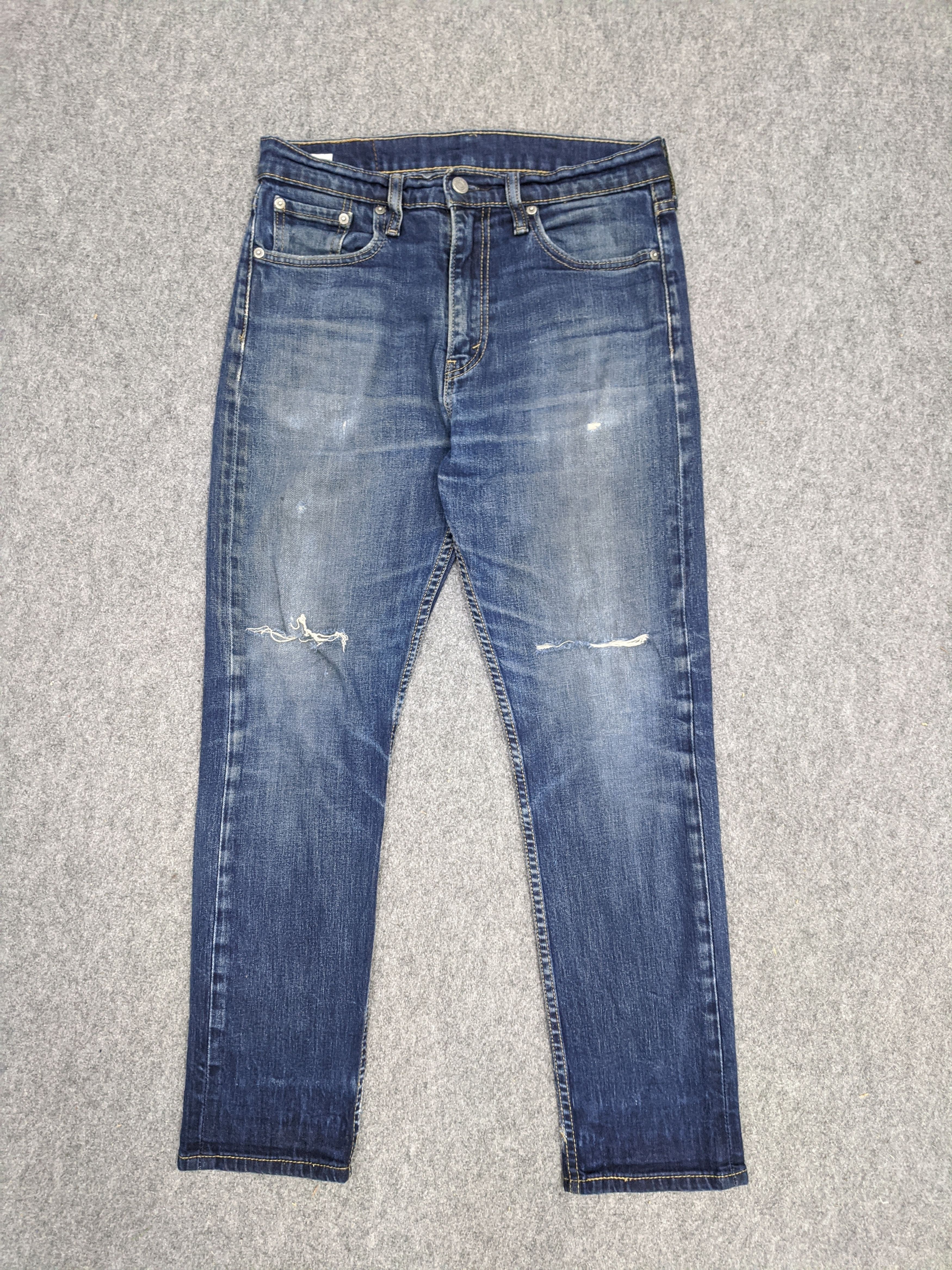 Vintage Distressed Levis Faded Blue Jeans DP0904