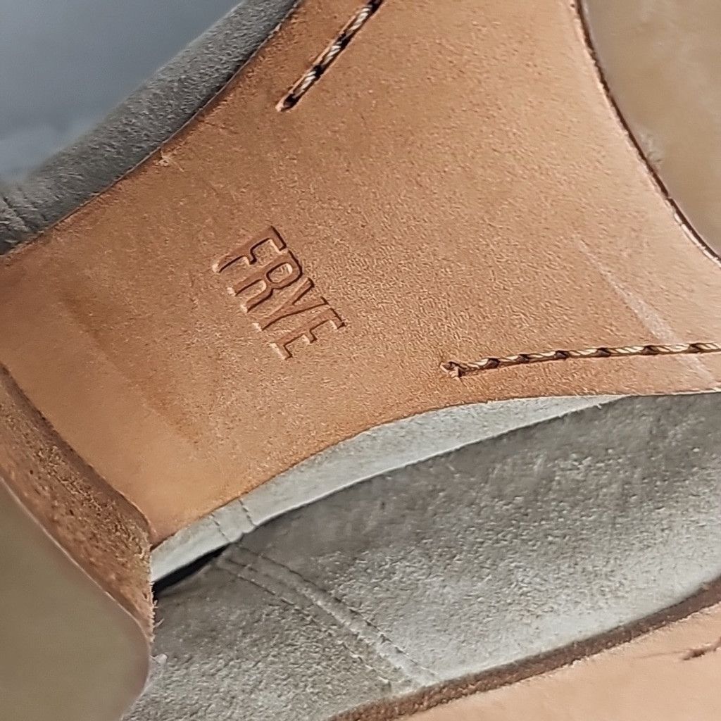 Frye Frye Naomi soft oiled suede block heel ankle boots bootie 11 Size US 11 / IT 41 - 8 Thumbnail