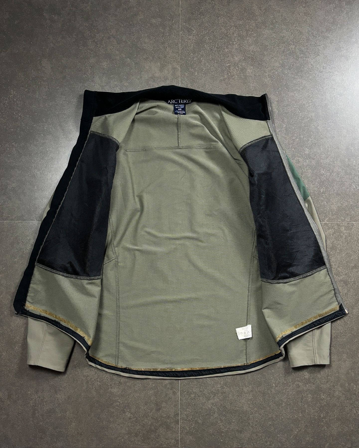 Arc'teryx Arcteryx Leaf Gamma LT Jacket Crocodile Vintage Size US M / EU 48-50 / 2 - 7 Thumbnail