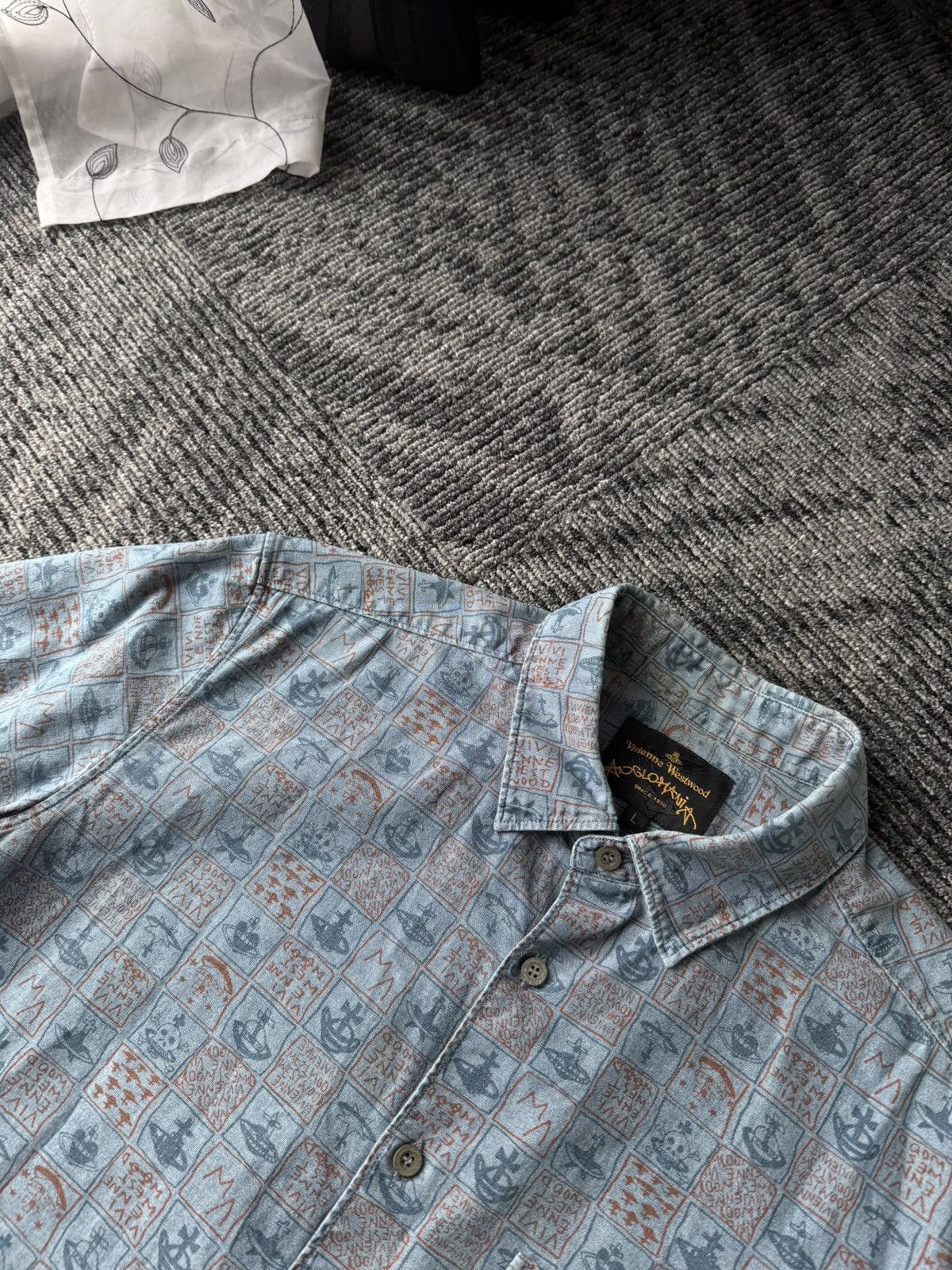 Vivienne Westwood Vivienne Westwood Anglomania vintage monogram shirt Size US M / EU 48-50 / 2 - 3 Thumbnail