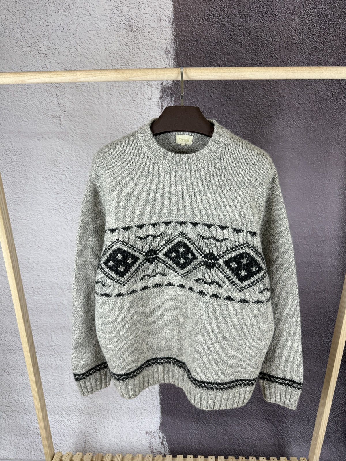 Burton vintage ornament wool sweater size 5 knitwear