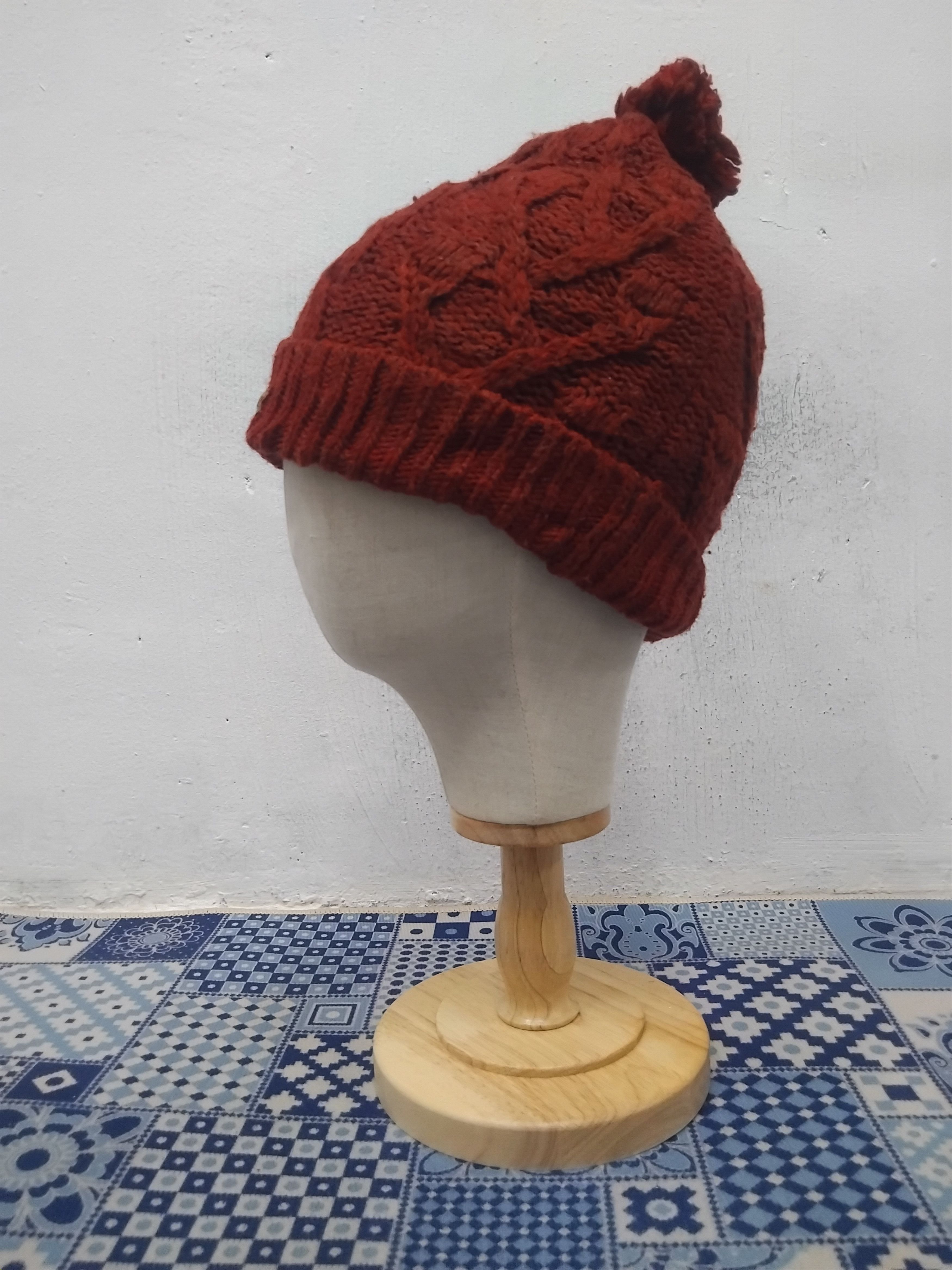 Montbell 💥Montbell red colour beanie hat Size ONE SIZE - 6 Thumbnail