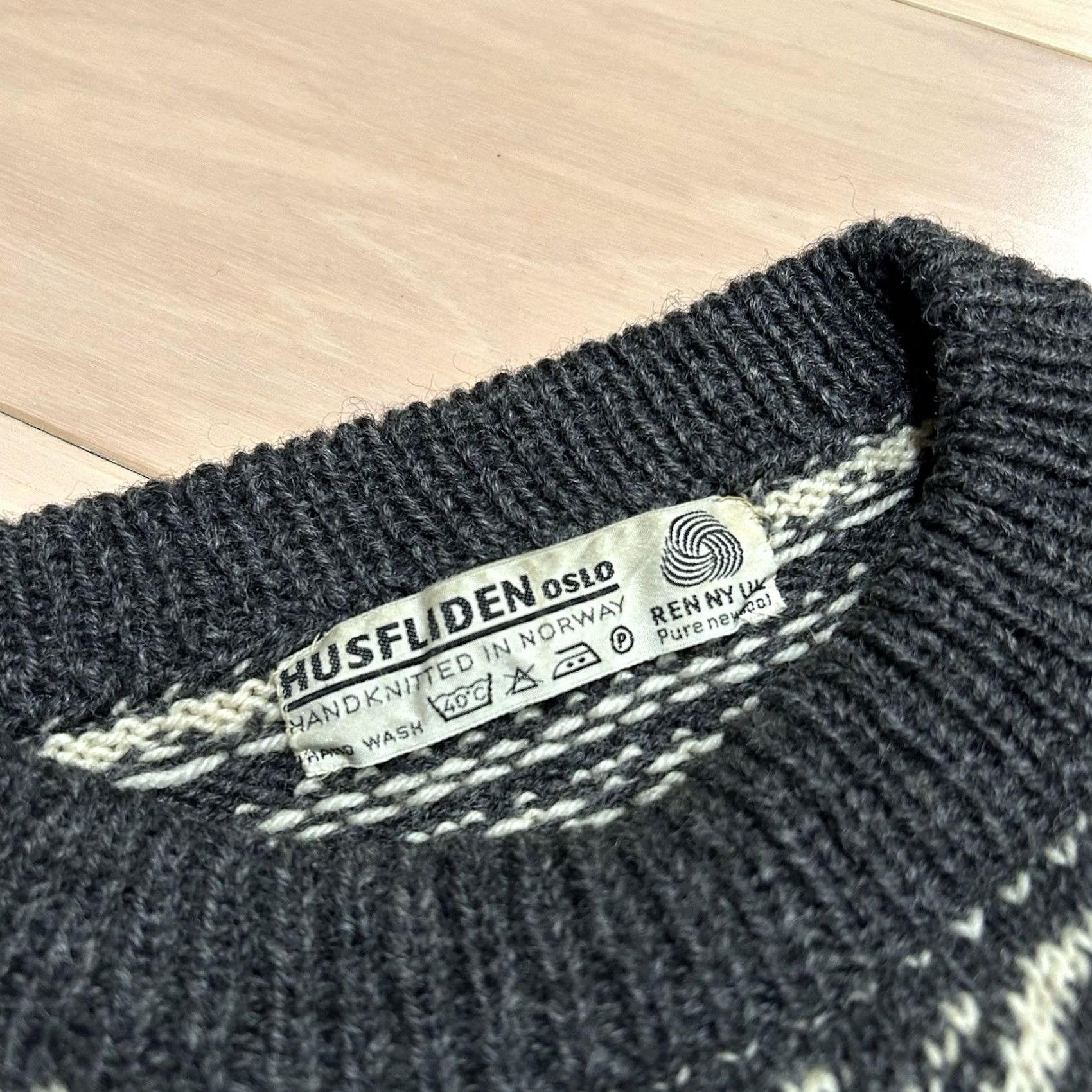 Vintage Vintage Husfliden Oslo Wool Sweater Fair Isle Womens LXL Knit Size L / US 10 / IT 46 - 4 Thumbnail