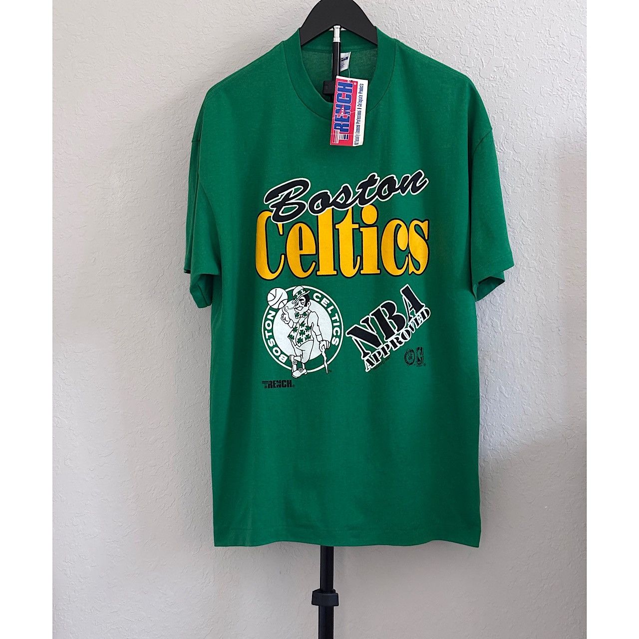 Trench USA Vintage 1991 Boston Celtics Trench NBA Deadstock Tee XL. Size US XL / EU 56 / 4 - 1 Thumbnail