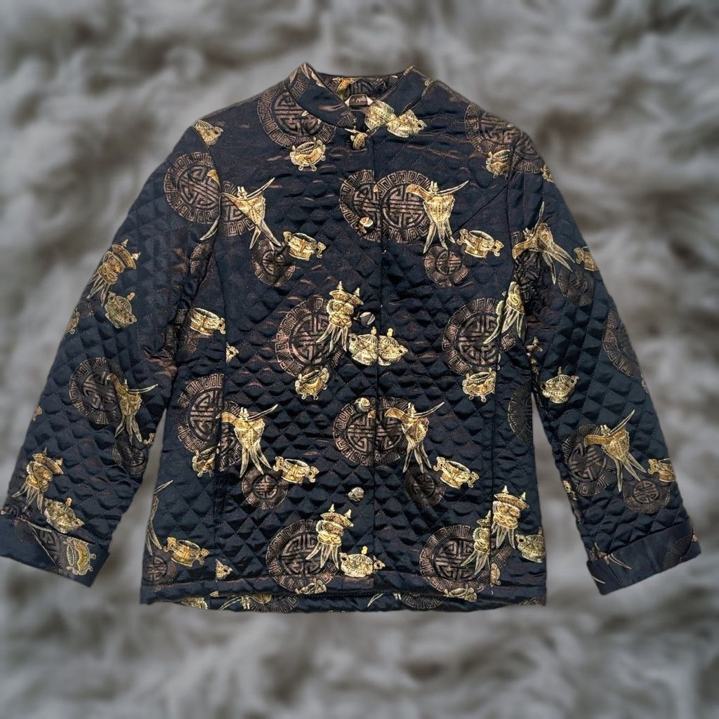 Vogue VINTAGE En Vogue Silk Quilted Baroque Jacket Womens S Black Quilted Silk Blend Long Sleeve Winter Fall Summer Regular Men/Women? Size S / US 4 / IT 40 - 1 Thumbnail