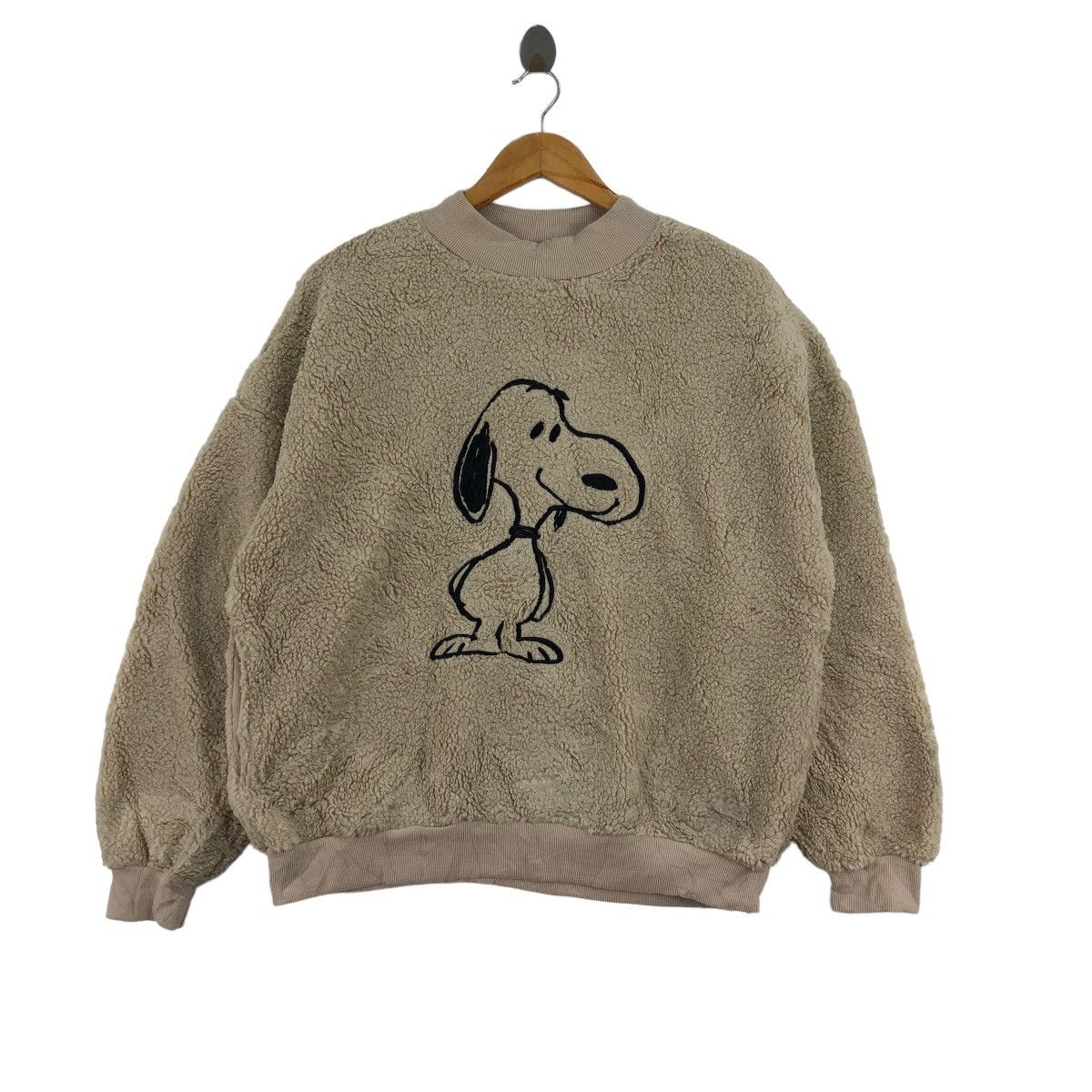 image of Outdoor Life x Peanuts Snoopy Fleece Deep Pile Cartoon Animation in Brown, Women's (Size Small)