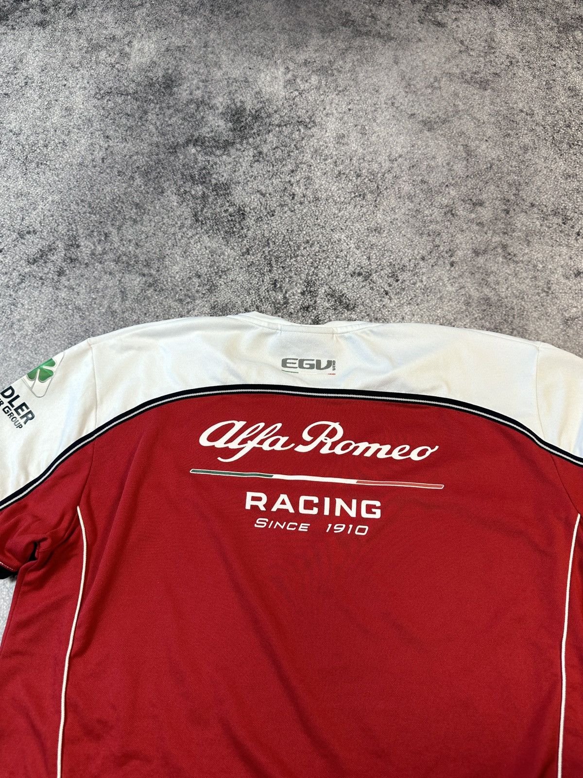 Formula 1 Alfa Romeo Racing Big Logo F1 T-shirt Streetwear Rare XL Size US XL / EU 56 / 4 - 6 Thumbnail