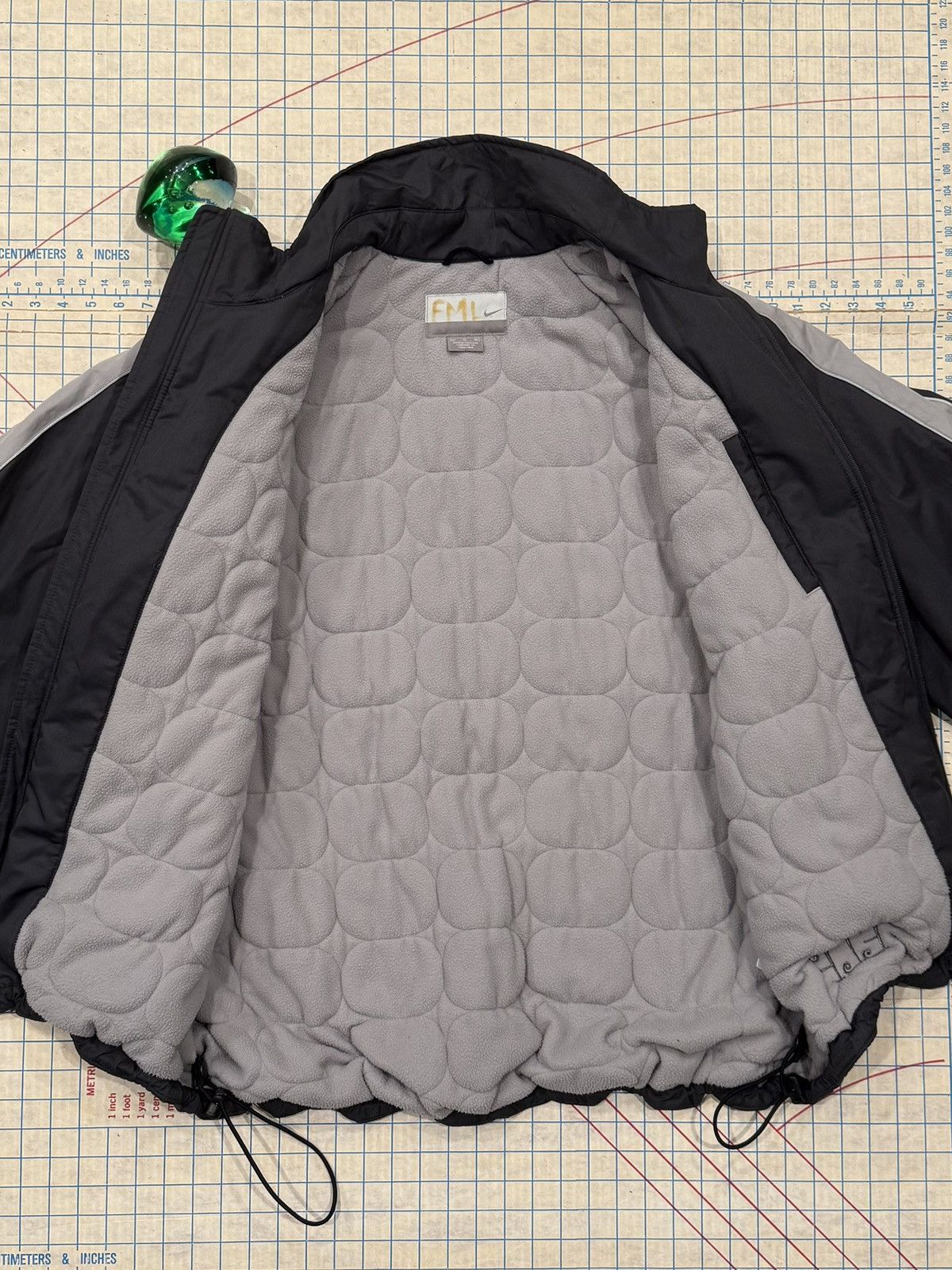 Nike Vintage Nike Y2K Gray Tag Winter Jacket Vest 2 In 1 Mens XL Size US XL / EU 56 / 4 - 8 Thumbnail