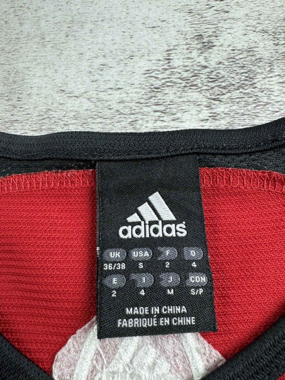 Adidas TV Kleinbasel Handball Memorabilia Adidas #13 Red Black Jersey Kit T Shirt Size US S / EU 44-46 / 1 - 8 Thumbnail
