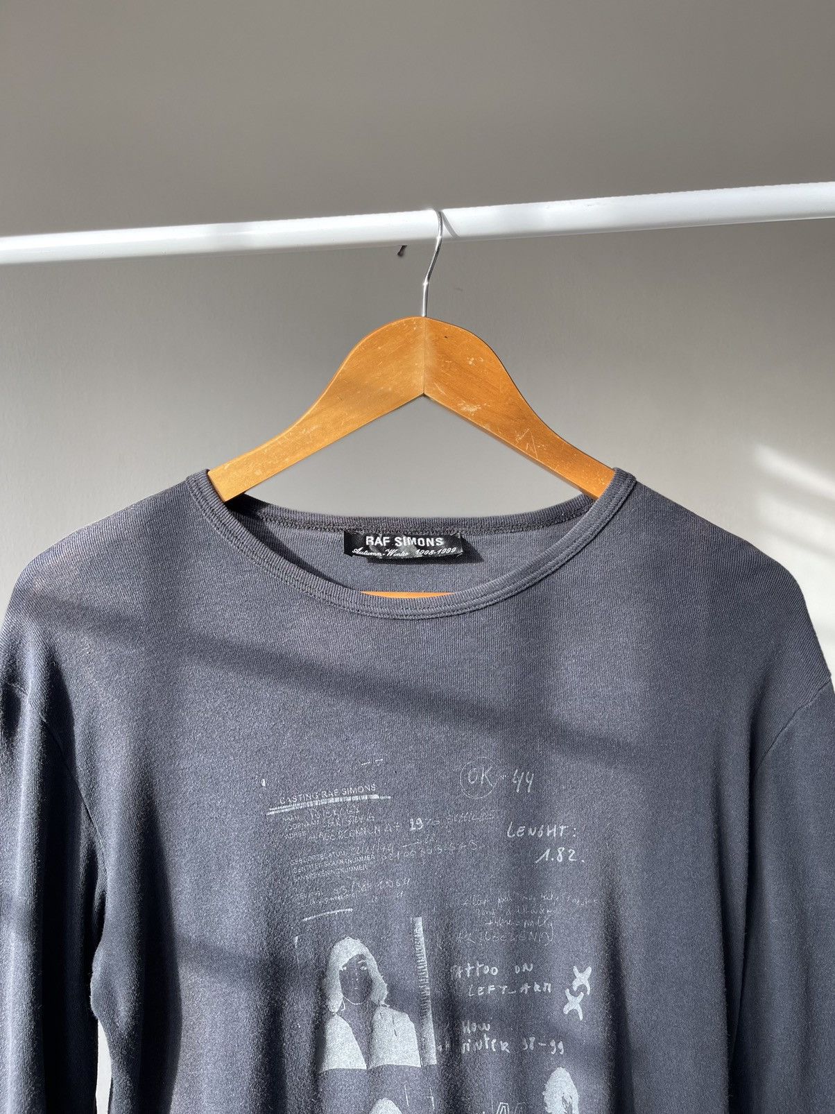 Raf Simons Rare 1998-1999 Raf Simons Casting Print Raglan Tee Size US S / EU 44-46 / 1 - 12 Thumbnail