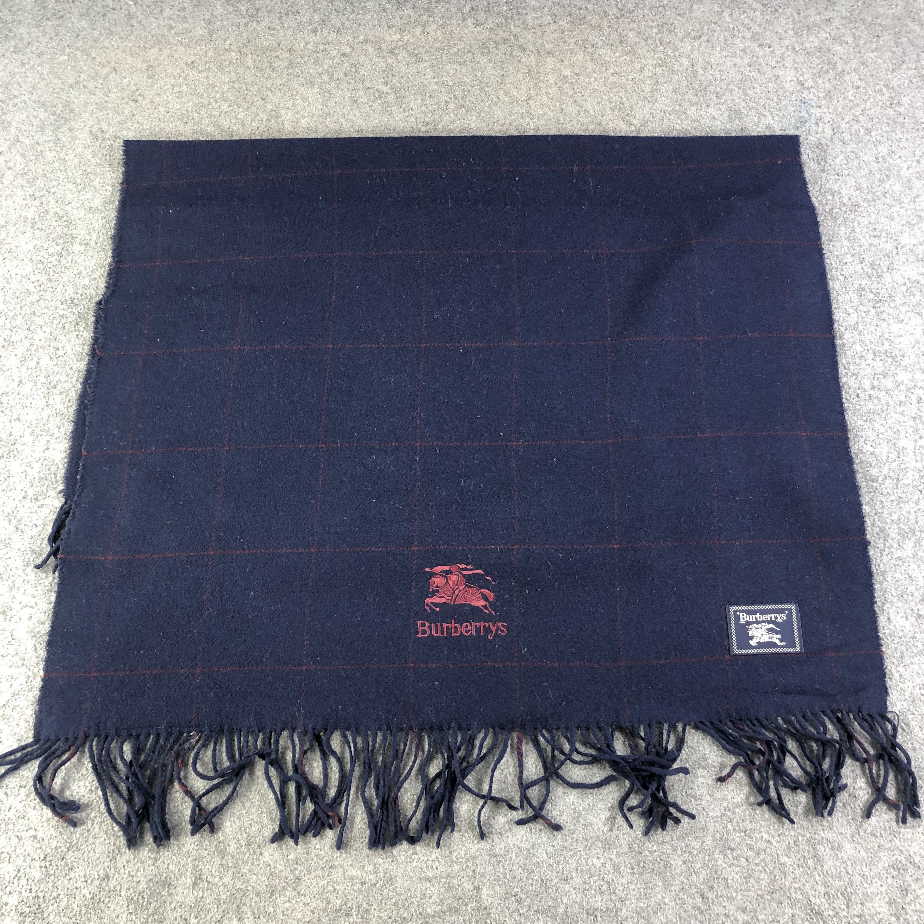 Burberry Burberrys Oversized Wool Wrap Rug Scarf Muffler V1172 Size ONE SIZE - 1 Thumbnail