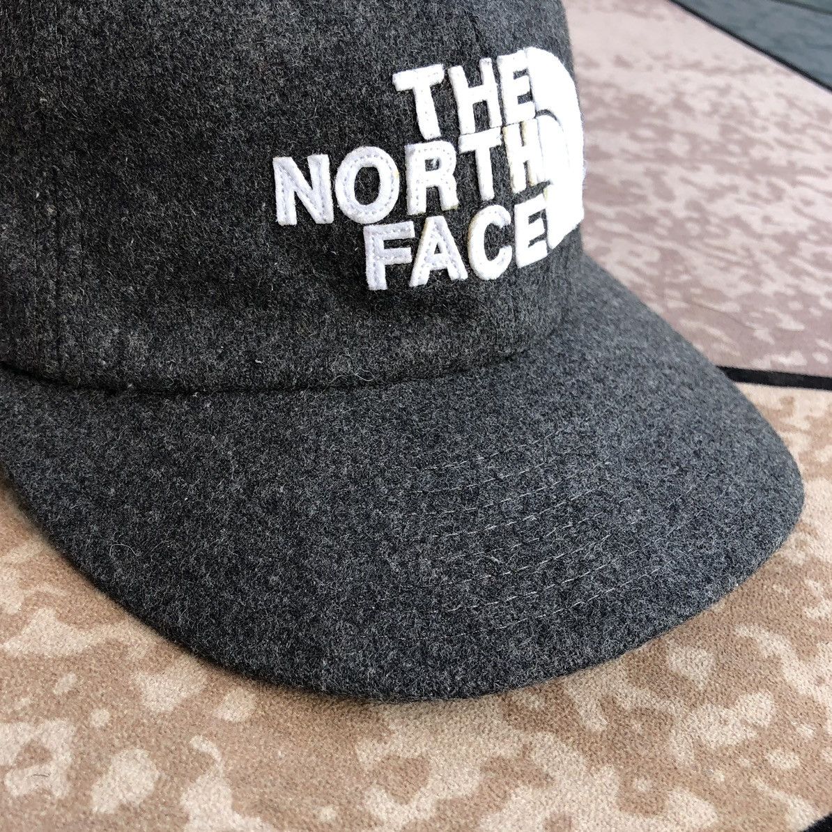 The North Face The North Face / TNF Logo Flannel Cap NN41616 (unisex) Size ONE SIZE - 2 Thumbnail