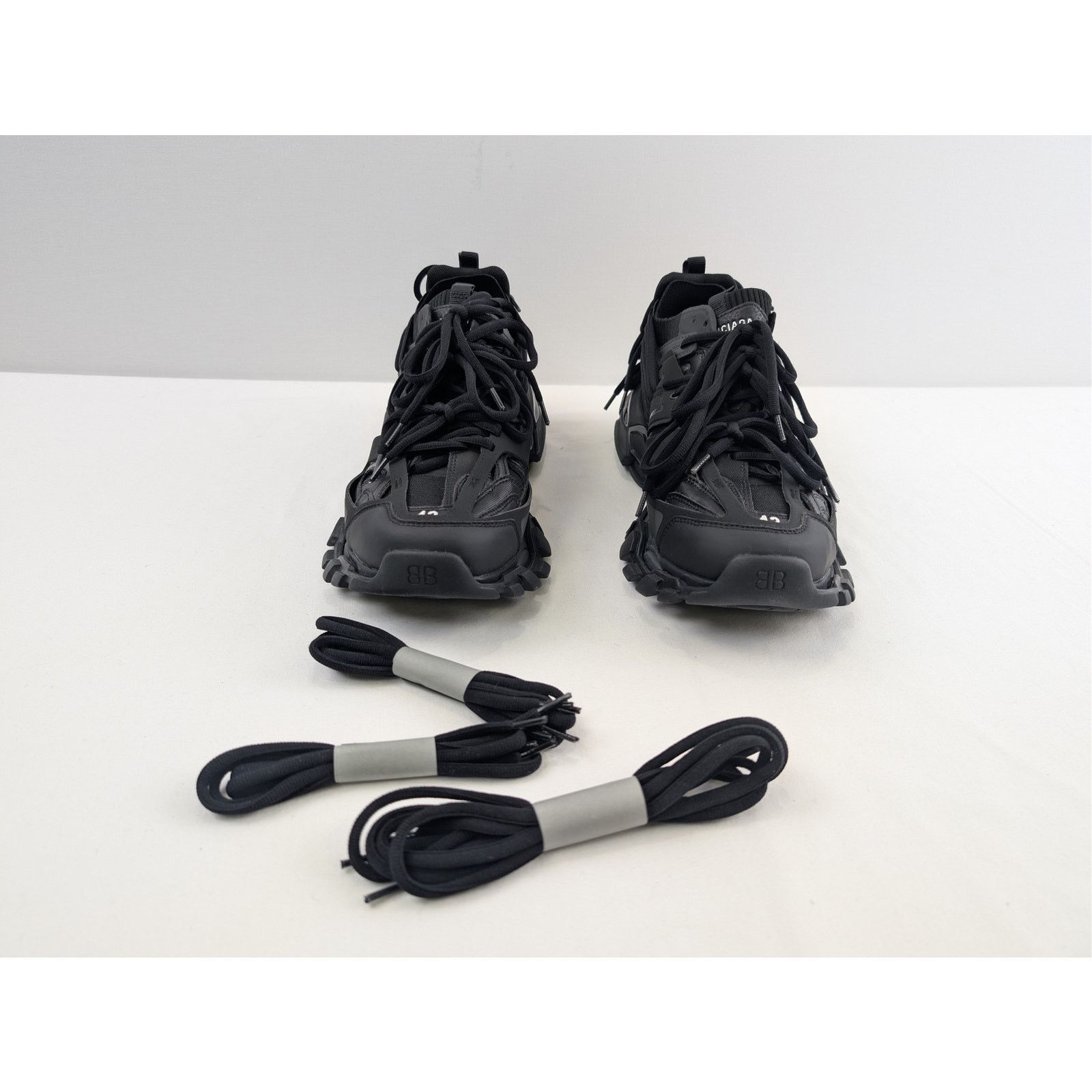 Balenciaga o1rshd1 Track Laces Shoe Sneakers in Black Size US 9 / EU 42 - 7 Thumbnail