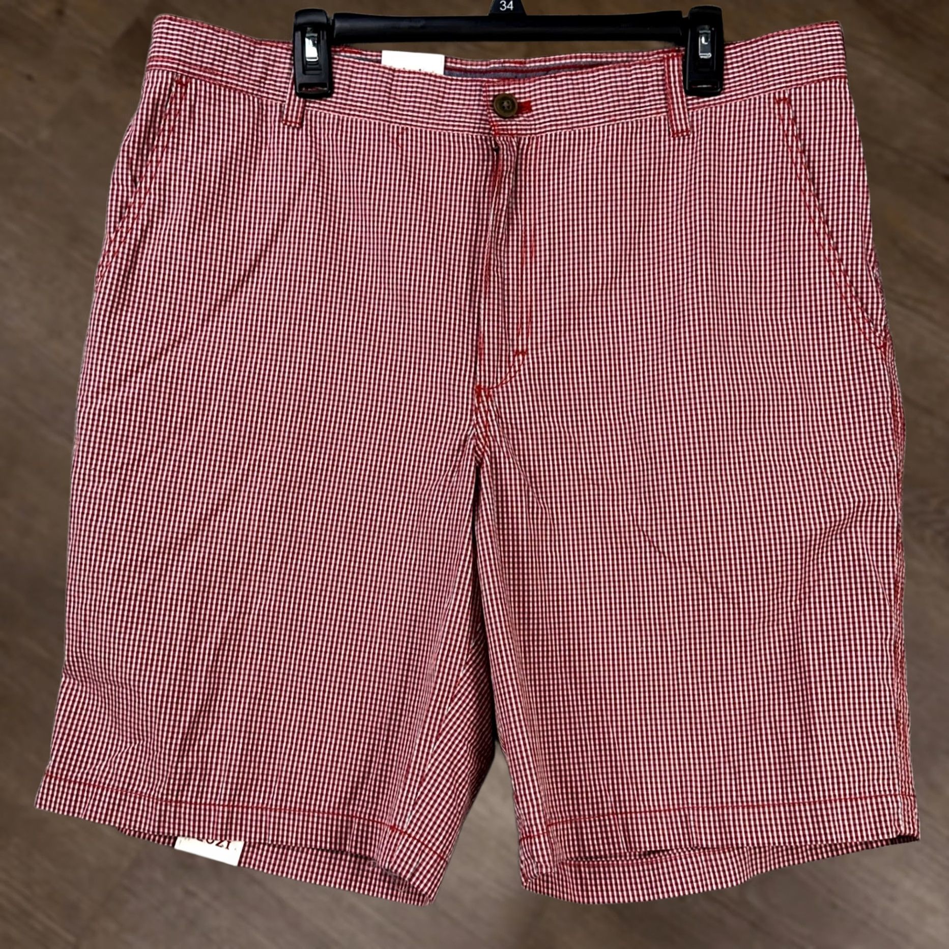 Izod IZOD Mens Khakis Shorts 38X10.5 Red Pin Check Flat Front Pockets 100% Cotton NEW Size US 38 / EU 54 - 1 Thumbnail