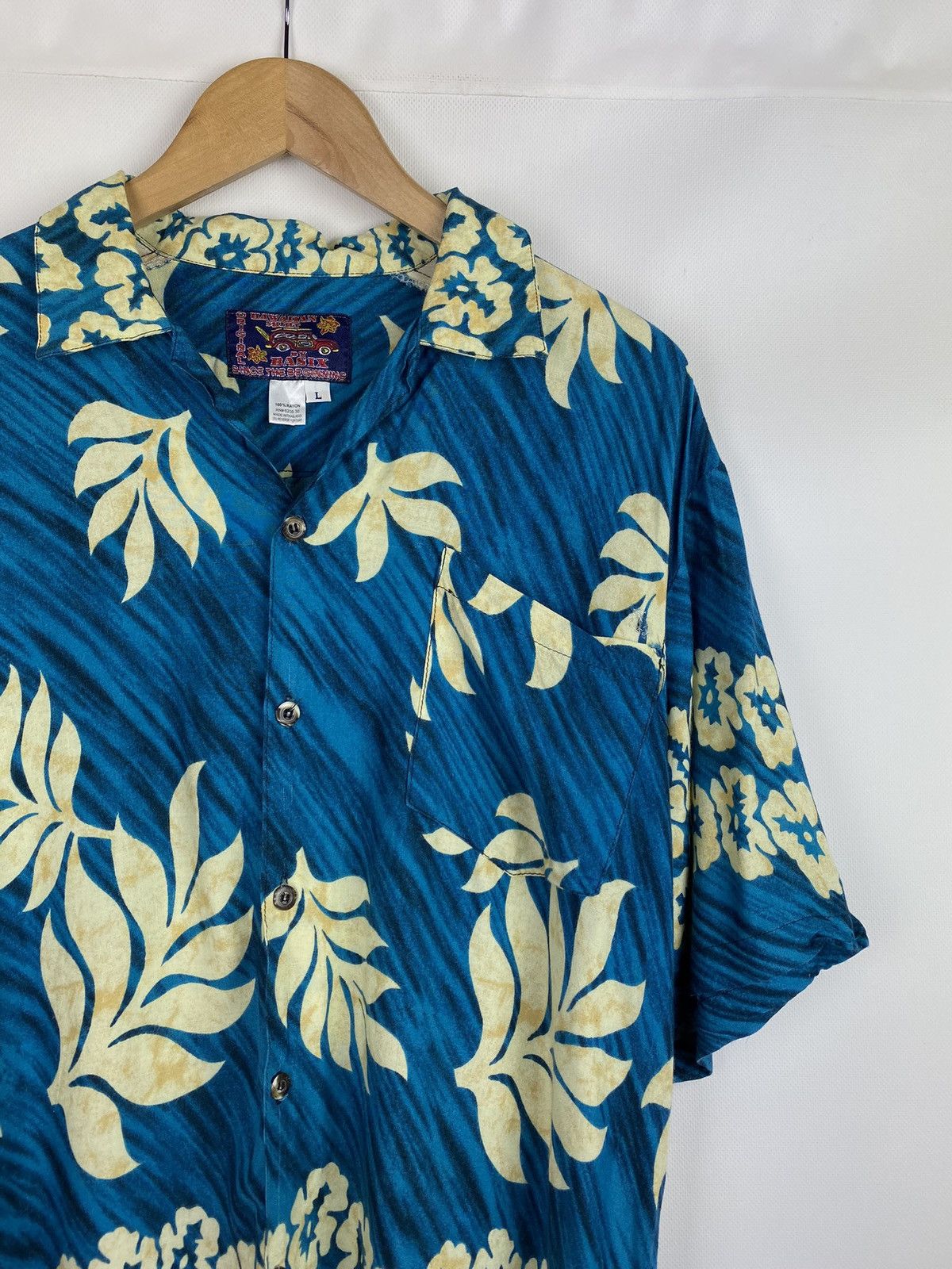 Vintage Vintage Hawaiian crazy shirt size L Size US L / EU 52-54 / 3 - 5 Thumbnail