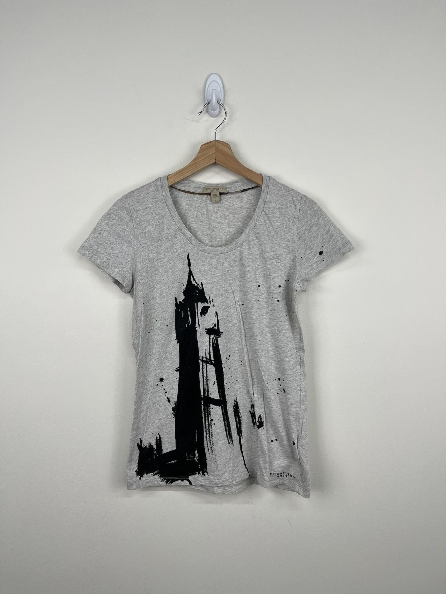 image of Y2K Burberry Brit Castle Tower Tee in Grey, Men's (Size Small)