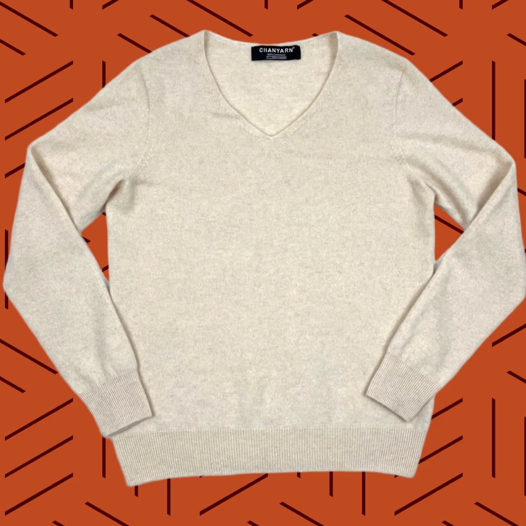 Vintage Chanyarn Cashmere Sweater Women S Brown Beige V-Neck Soft Quiet Luxury Old Money Pullover Size S / US 4 / IT 40 - 1 Thumbnail
