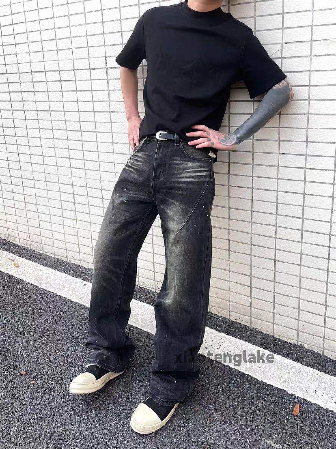 Jean Unisex washed faded stain paint loose baggy jeans Size US 28 / EU 44 - 9 Thumbnail