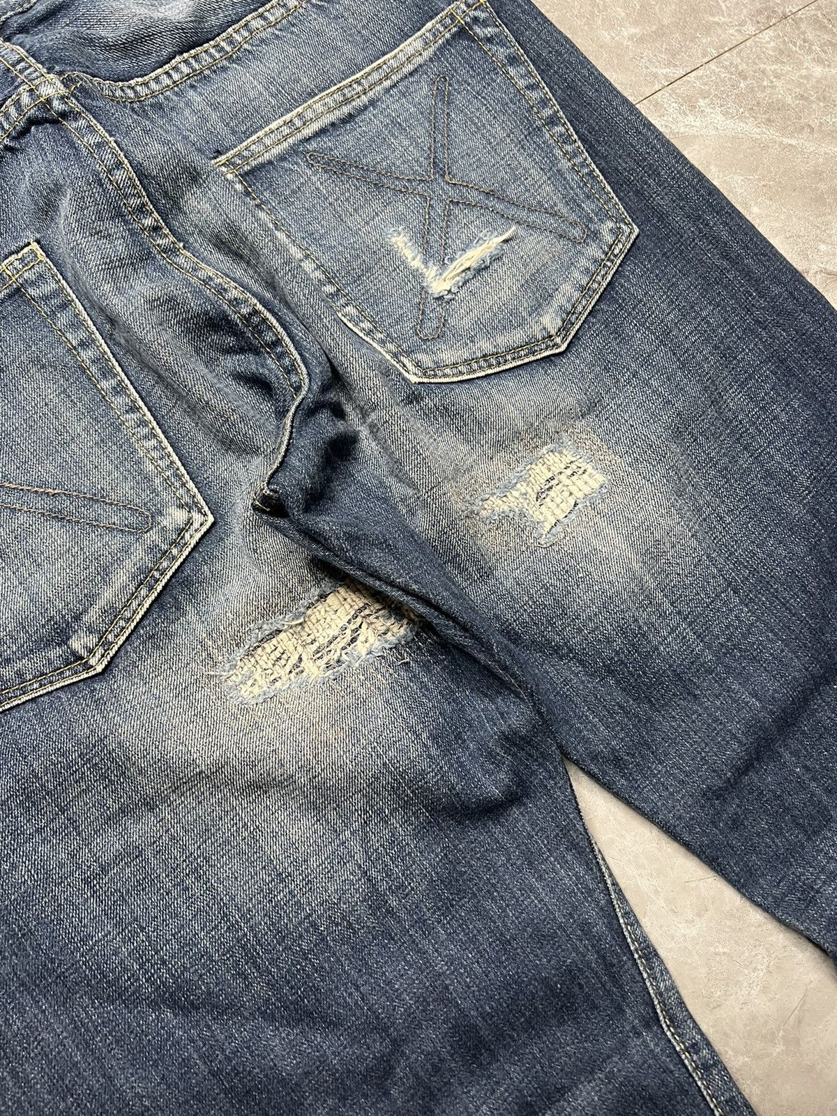 Original Fake Kaws x Original Fake S/S 11 Distressed Selvedge Jeans Size US 34 / EU 50 - 15 Thumbnail