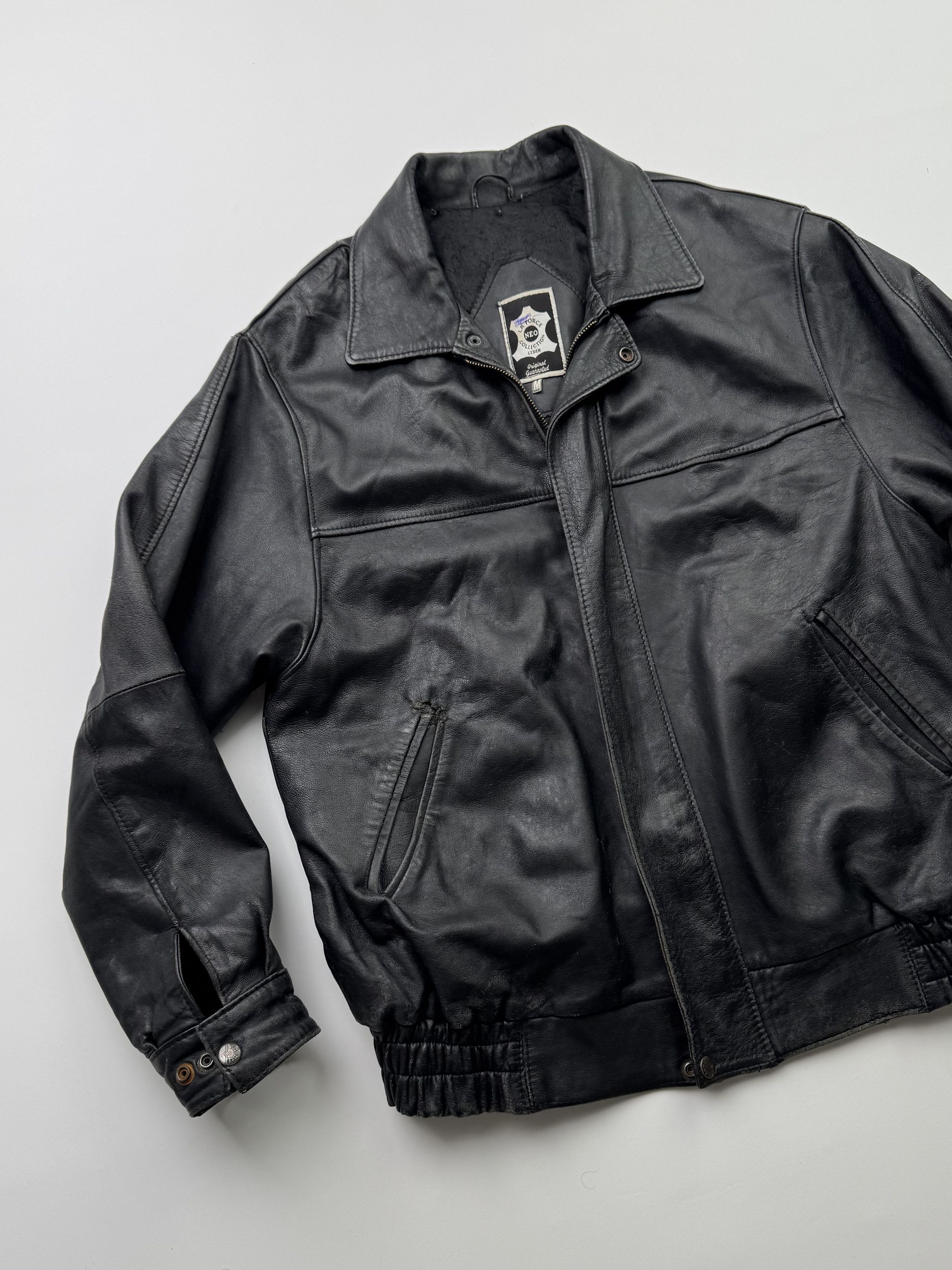 Japanese Brand Vintage Thrashed Leather Bomber Jacket B750(V507) Size US M / EU 48-50 / 2 - 2 Thumbnail