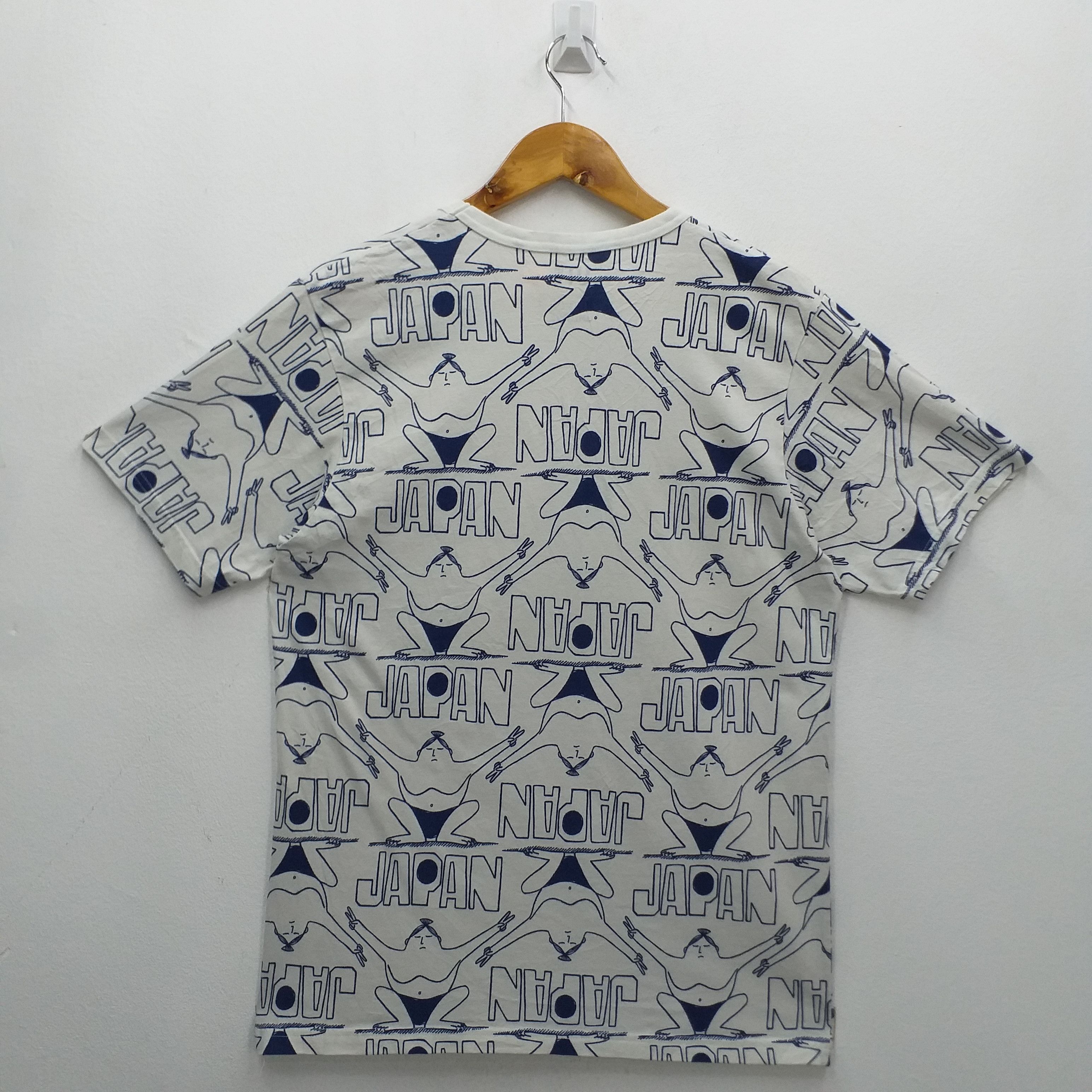 Japanese Brand Nippon Omiyage Full Print Uniqlo Medium Tshirt -E087 Size US M / EU 48-50 / 2 - 2 Thumbnail