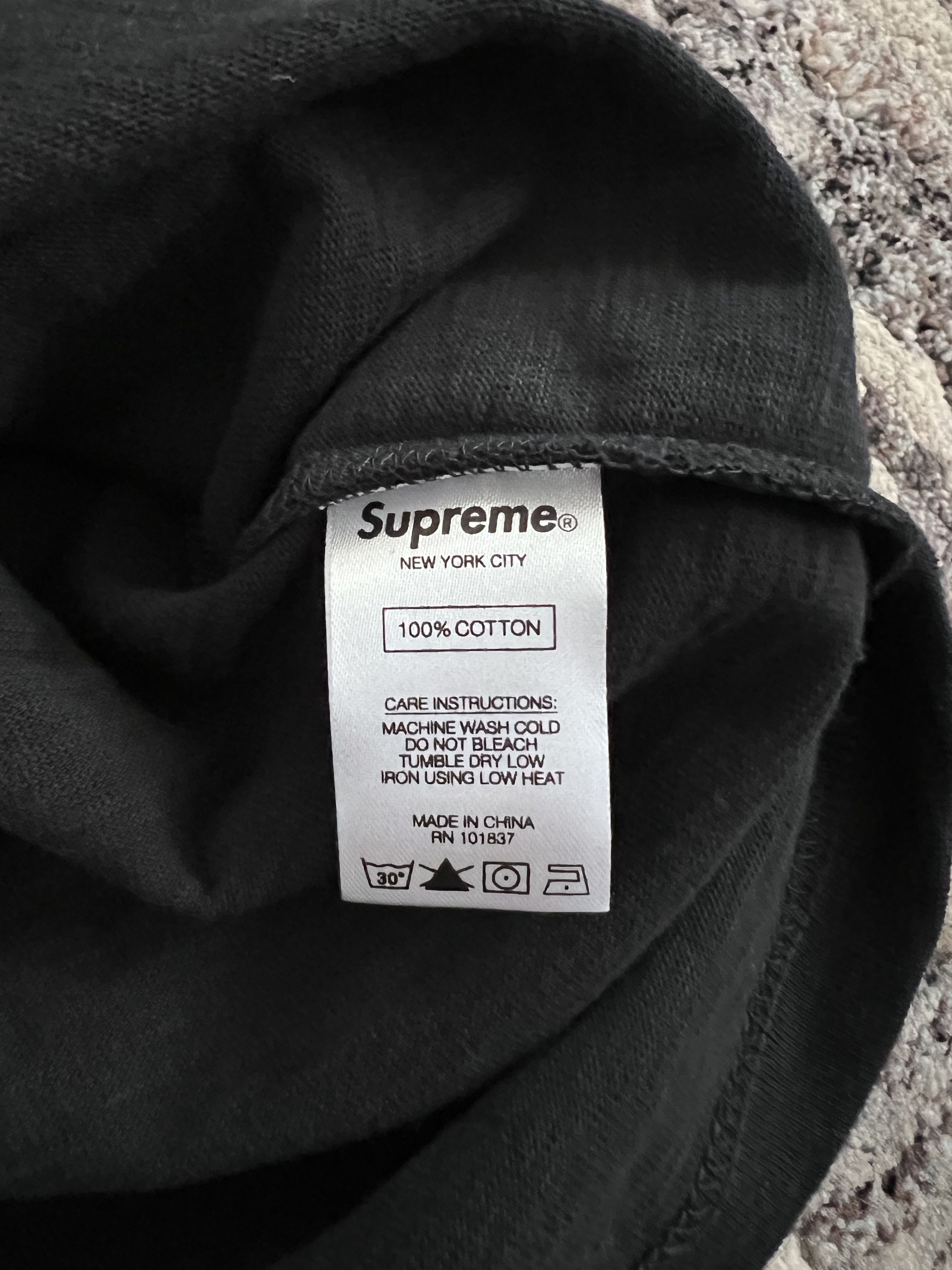 Supreme Supreme Peace Top from F/W18 in Black Size US M / EU 48-50 / 2 - 5 Thumbnail