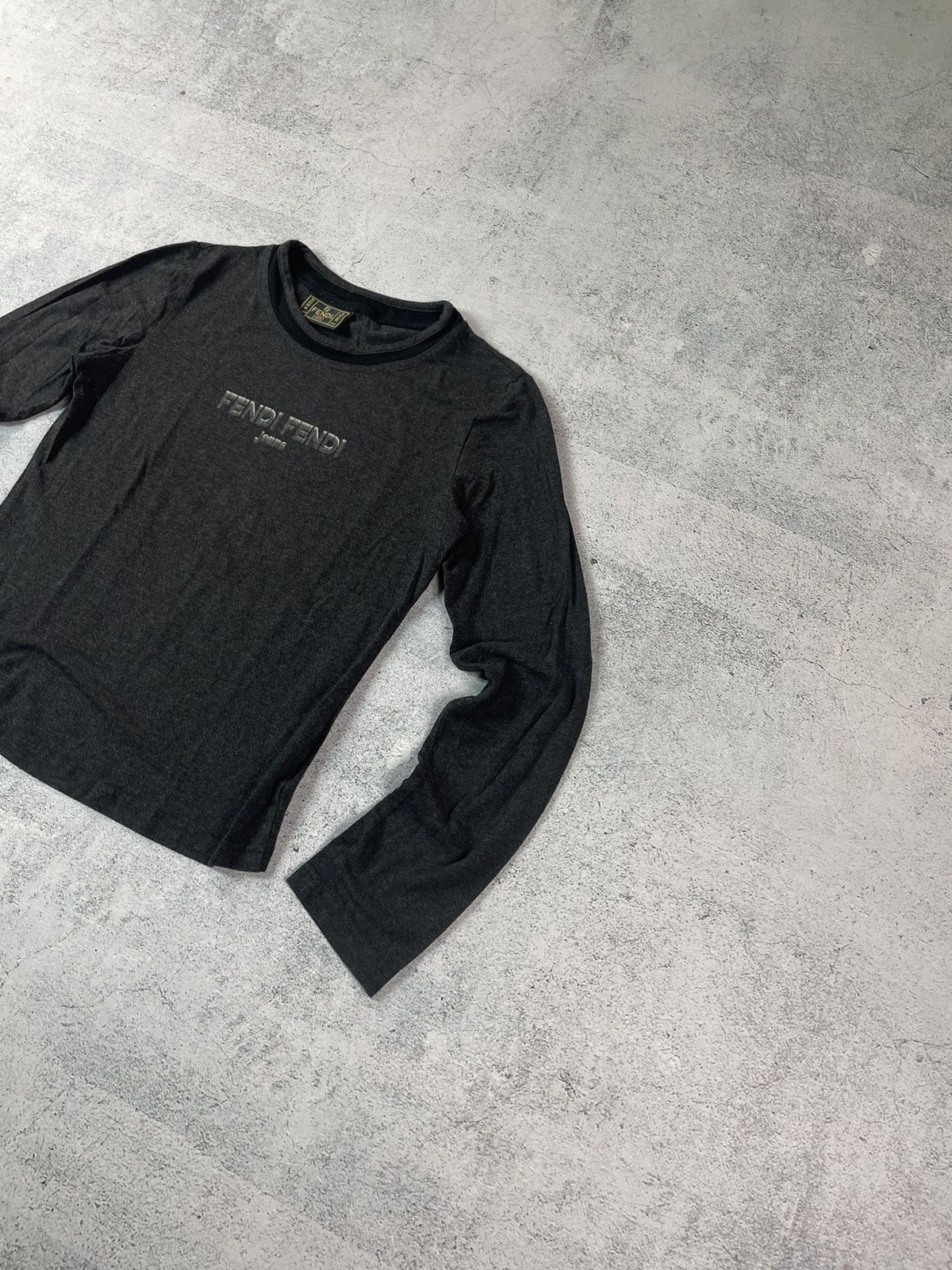 Fendi × Vintage Vintage 90s Fendi Jeans FF Graphic Logo Longsleeve Gray Size M / US 6-8 / IT 42-44 - 3 Thumbnail