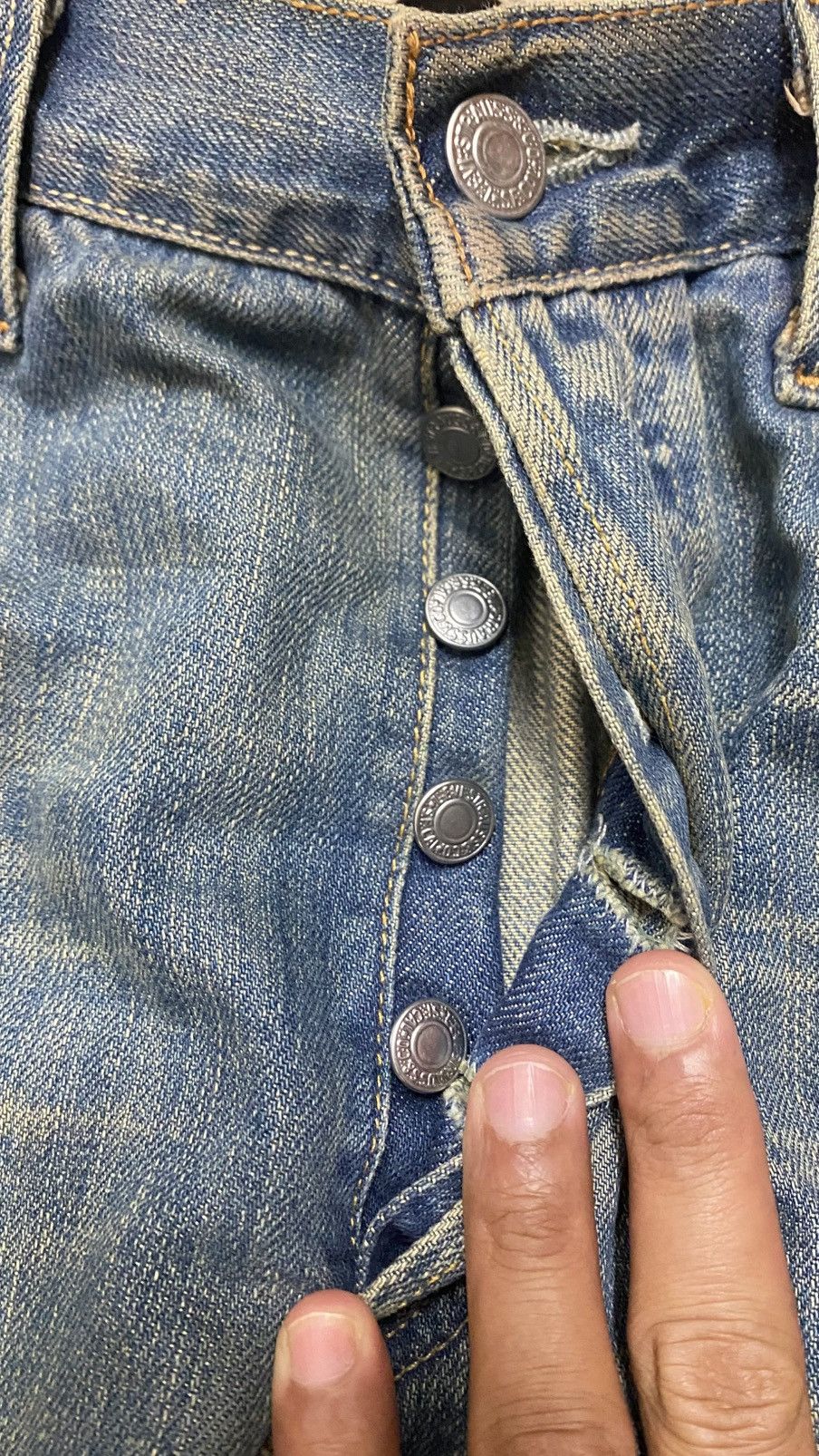 Levi's Original 501 Levi’s Straight Leg Kurt Kobain Grunge Design Size US 33 - 8 Thumbnail