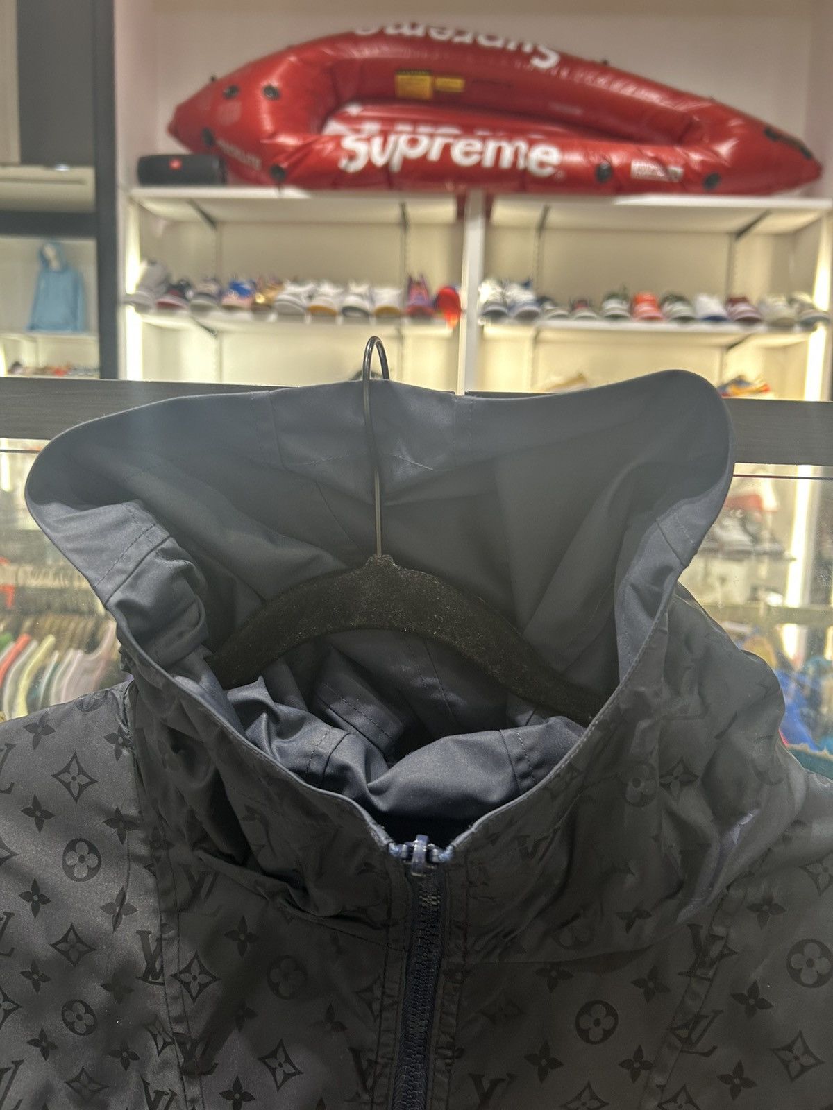 Louis Vuitton Louis vuitton monogram reversible windbreaker navy Size US XXL / EU 58 / 5 - 3 Thumbnail