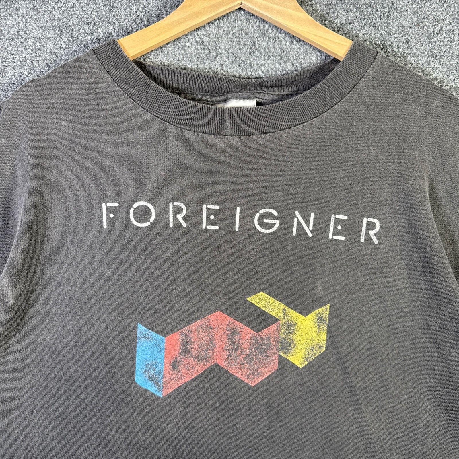 Band Tees Vintage Foreigner Shirt XL Black 90s Band Tee Faded Music Size US XL / EU 56 / 4 - 1 Thumbnail