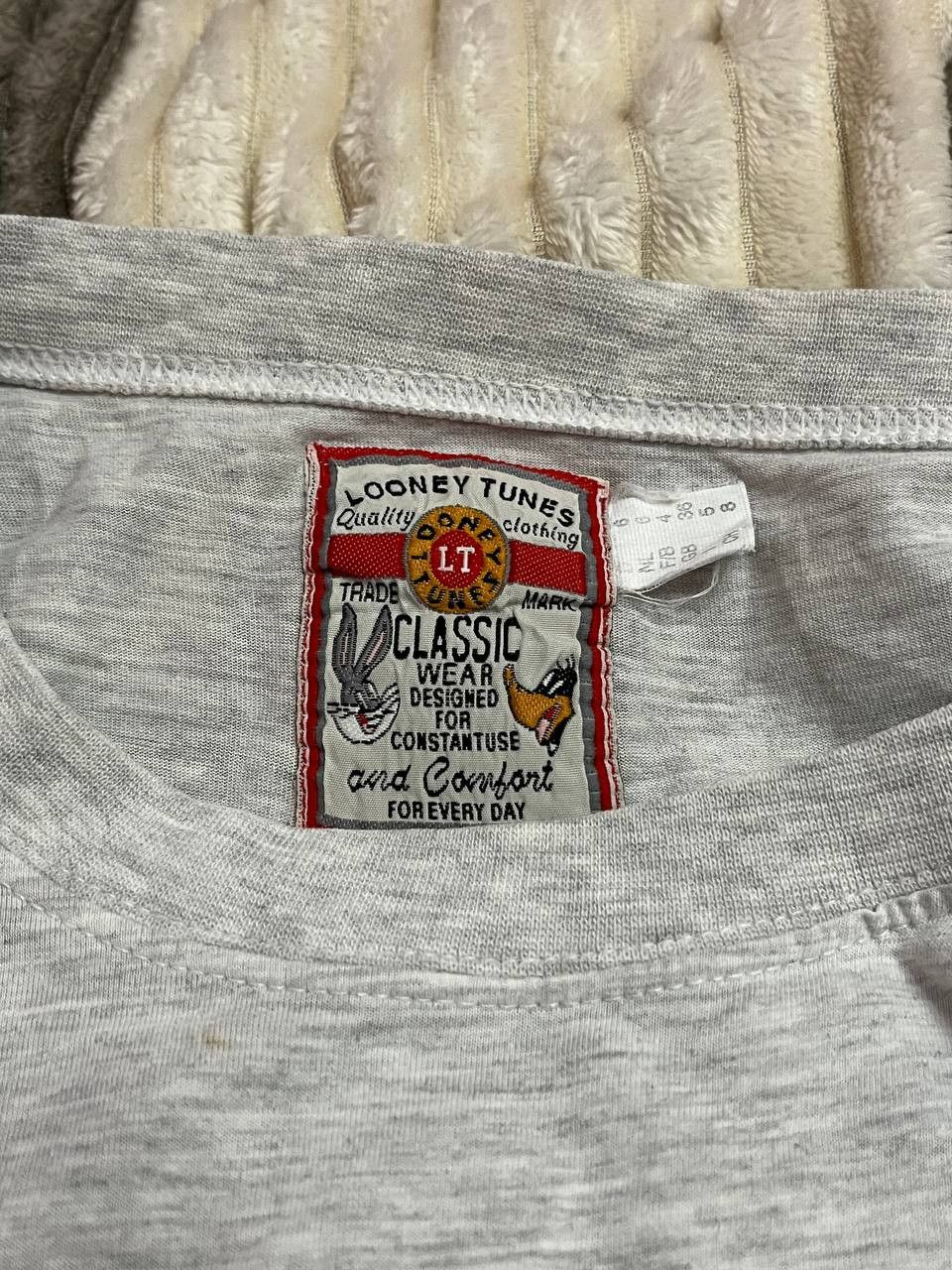 Vintage Looney Tunes 1997 Size US XL / EU 56 / 4 - 3 Thumbnail
