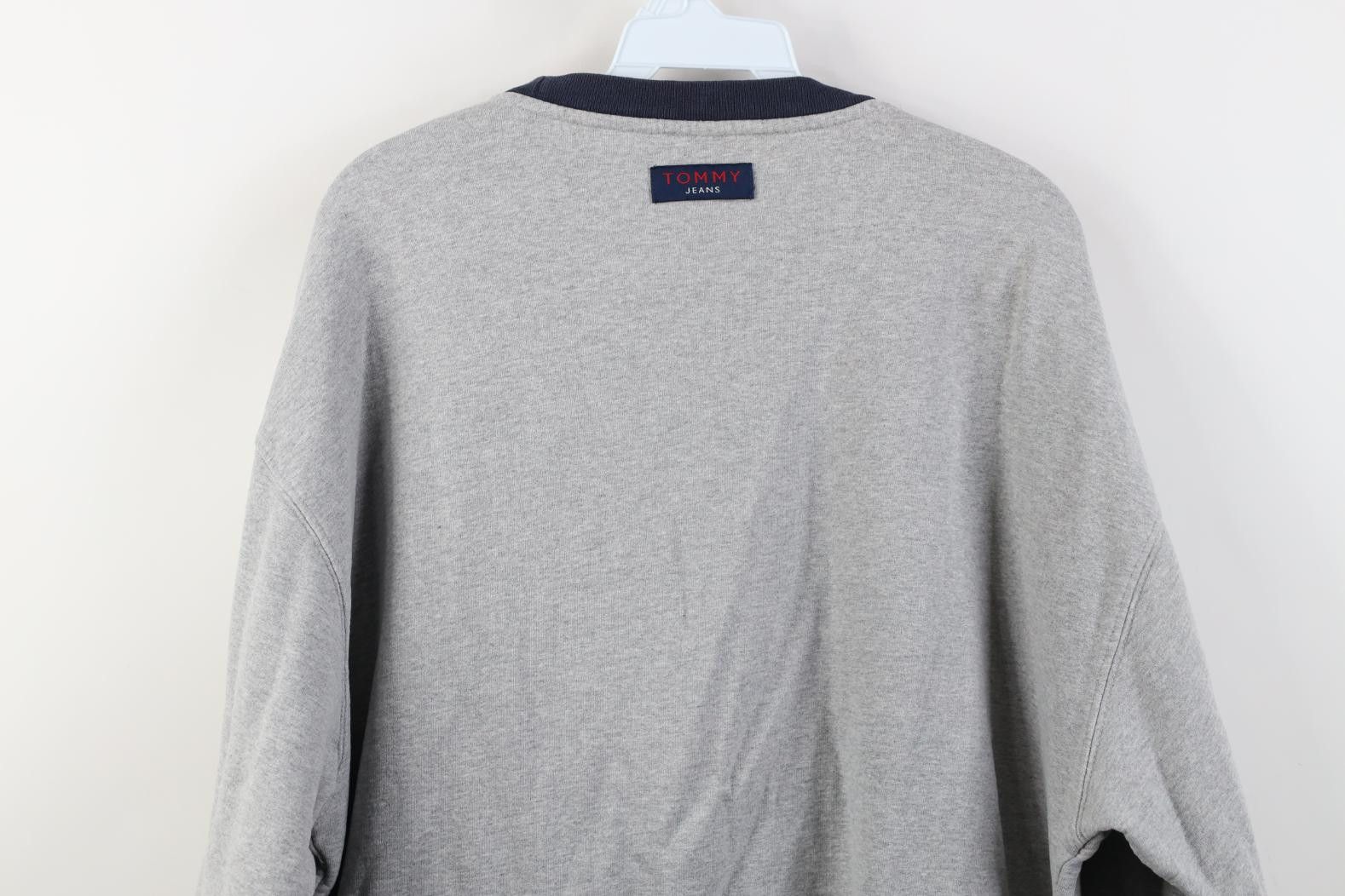 Tommy Hilfiger Vintage 90s Tommy Hilfiger Spell Tommy Jeans Sweatshirt Gray Size US XL / EU 56 / 4 - 11 Thumbnail