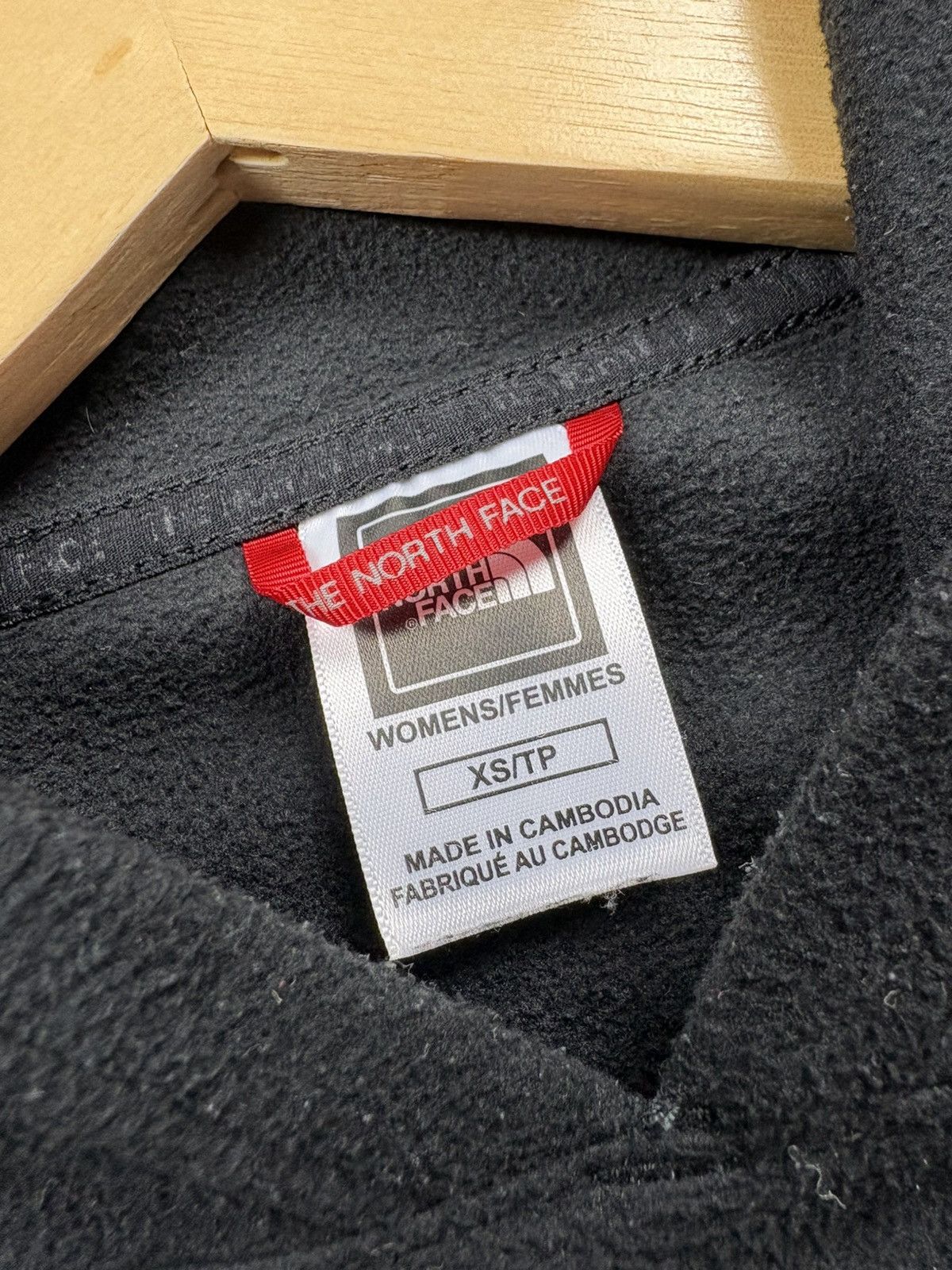 The North Face THE NORTH FACE Centre Logo Fleece Hoodie Streetwear Outdoor Size XS / US 0-2 / IT 36-38 - 6 Thumbnail