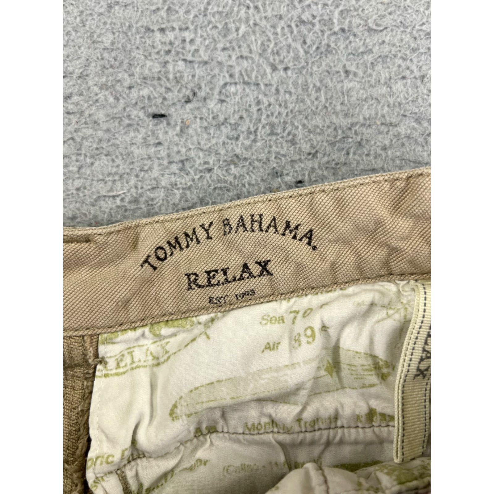 Tommy Bahama Tommy Bahama Shorts Men 30 Beige Tencel Cotton Blend Cargo Beach Resort Vacation Size US 30 / EU 46 - 7 Thumbnail