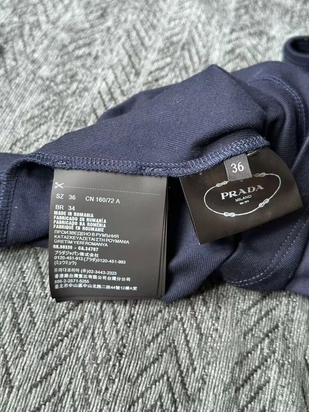Prada Prada Reversible tank top| Size XS / US 0-2 / IT 36-38 - 4 Thumbnail