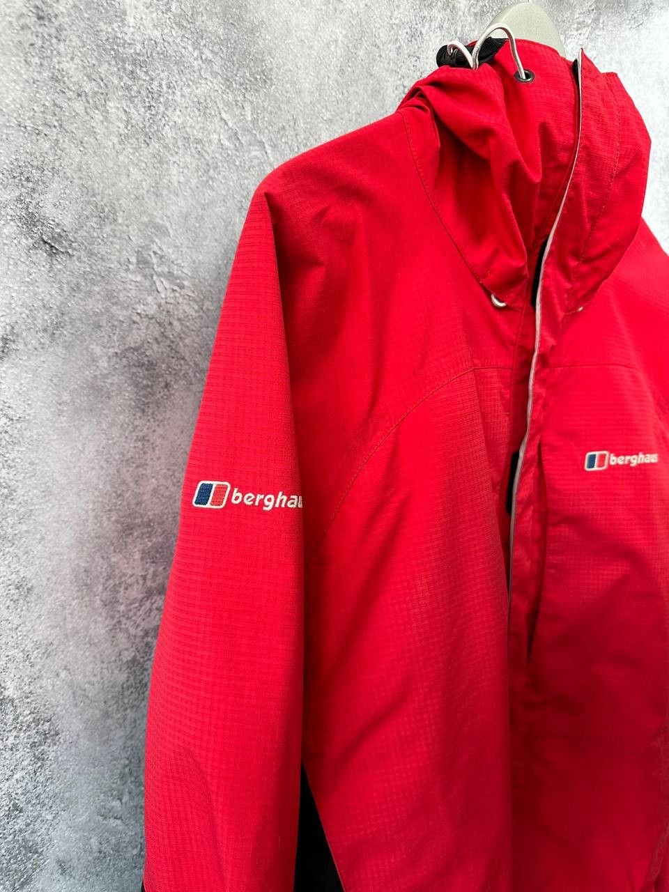 Berghaus Berghaus Gore-Tex XCR Extrem Windbreaker Black/Red Jacket Size US L / EU 52-54 / 3 - 4 Thumbnail